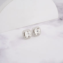 Load image into Gallery viewer, Colt Earrings - White
