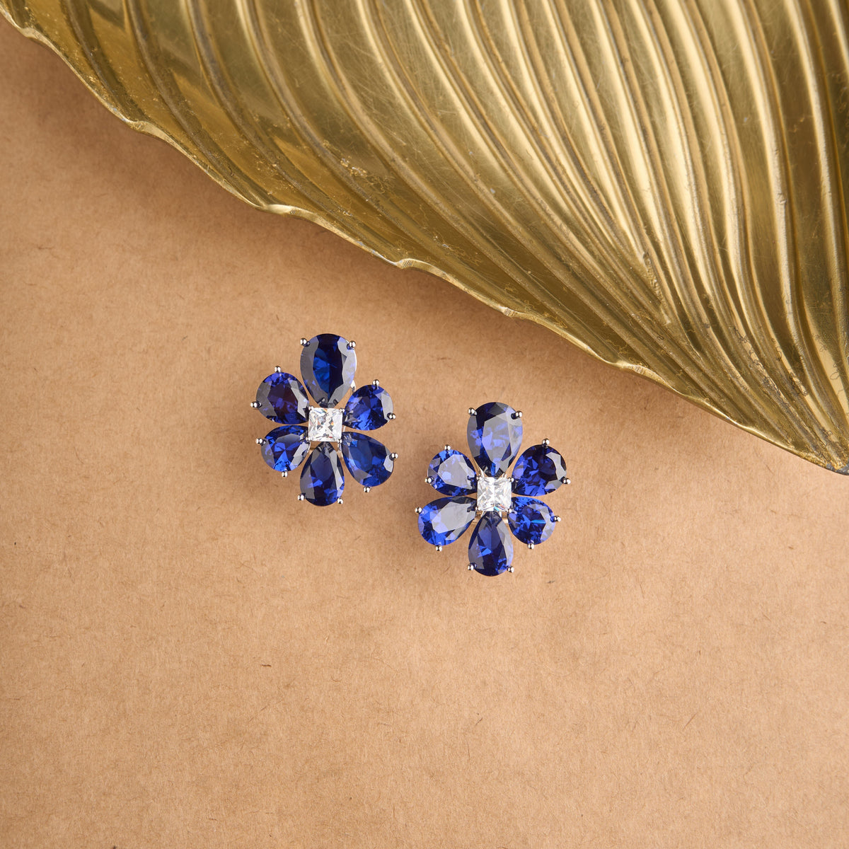 Tuberose Earrings Mozaati