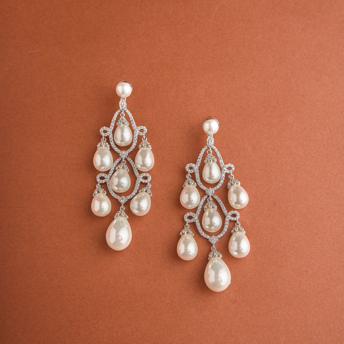 Pearl Veil Earrings Mozaati