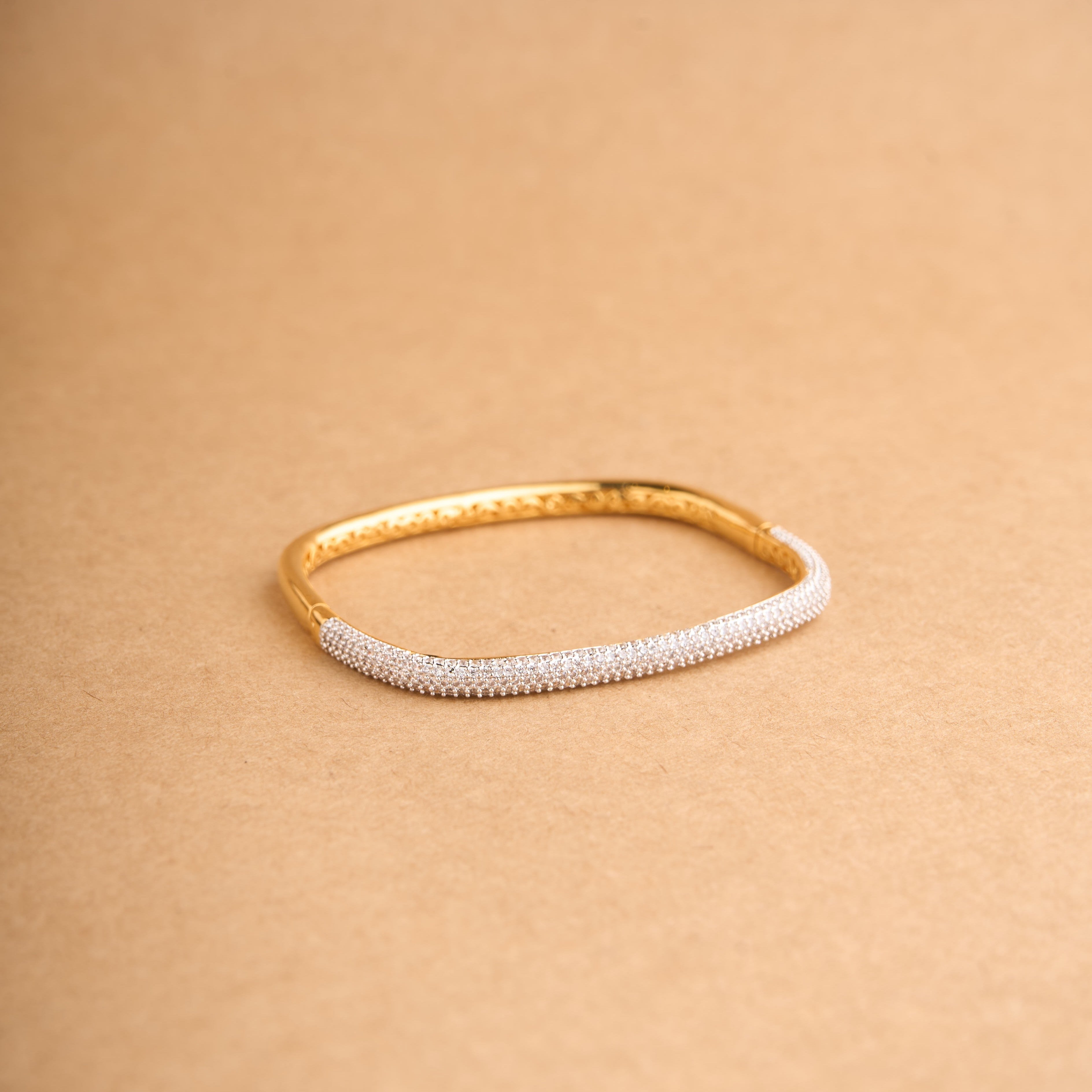 Square Pave Bracelet Mozaati