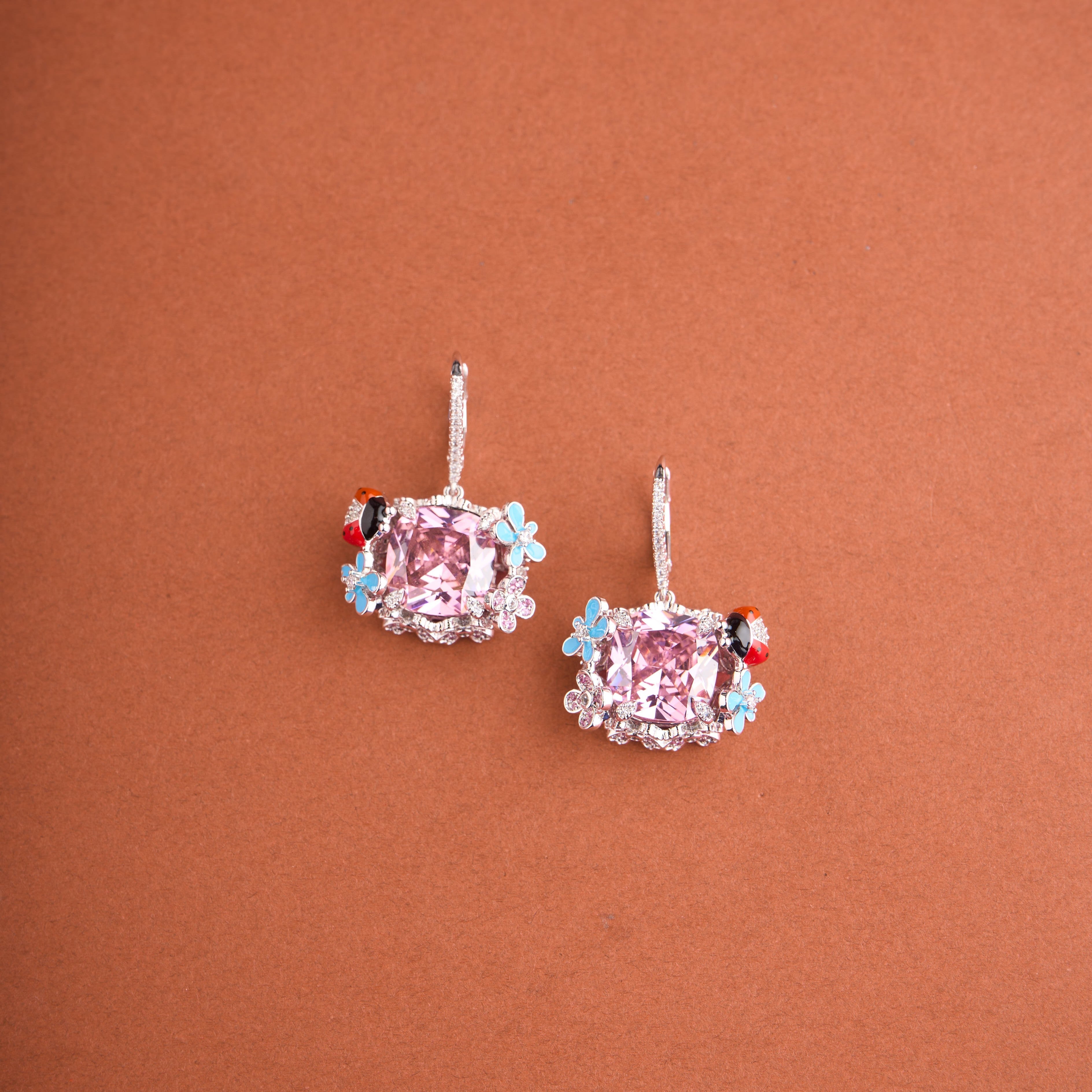 Ladybug Earrings Mozaati