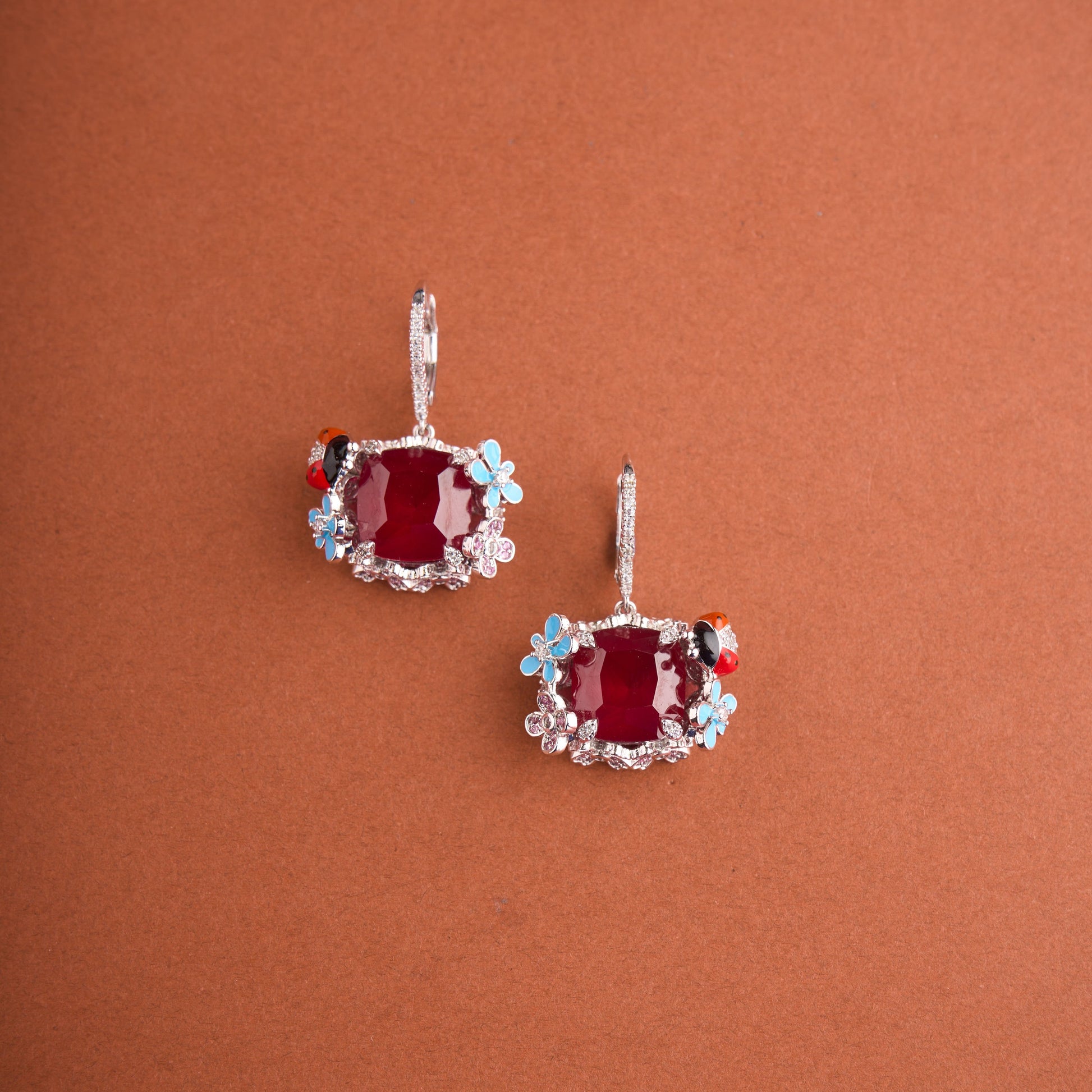 Ladybug Earrings Mozaati