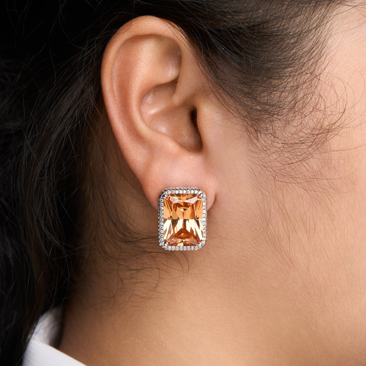 Emerald Baguette Earrings Mozaati