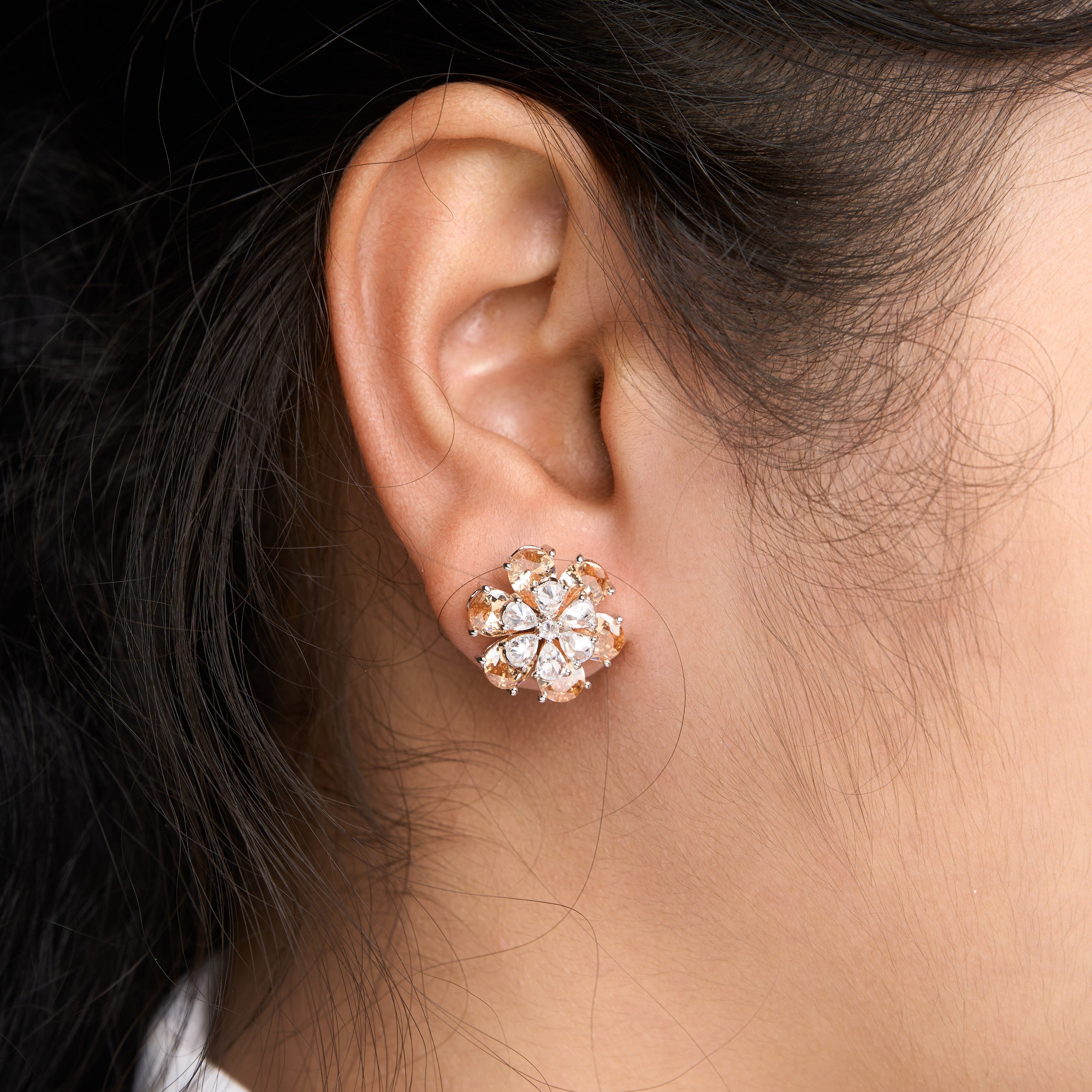 Liliosa Earrings Mozaati