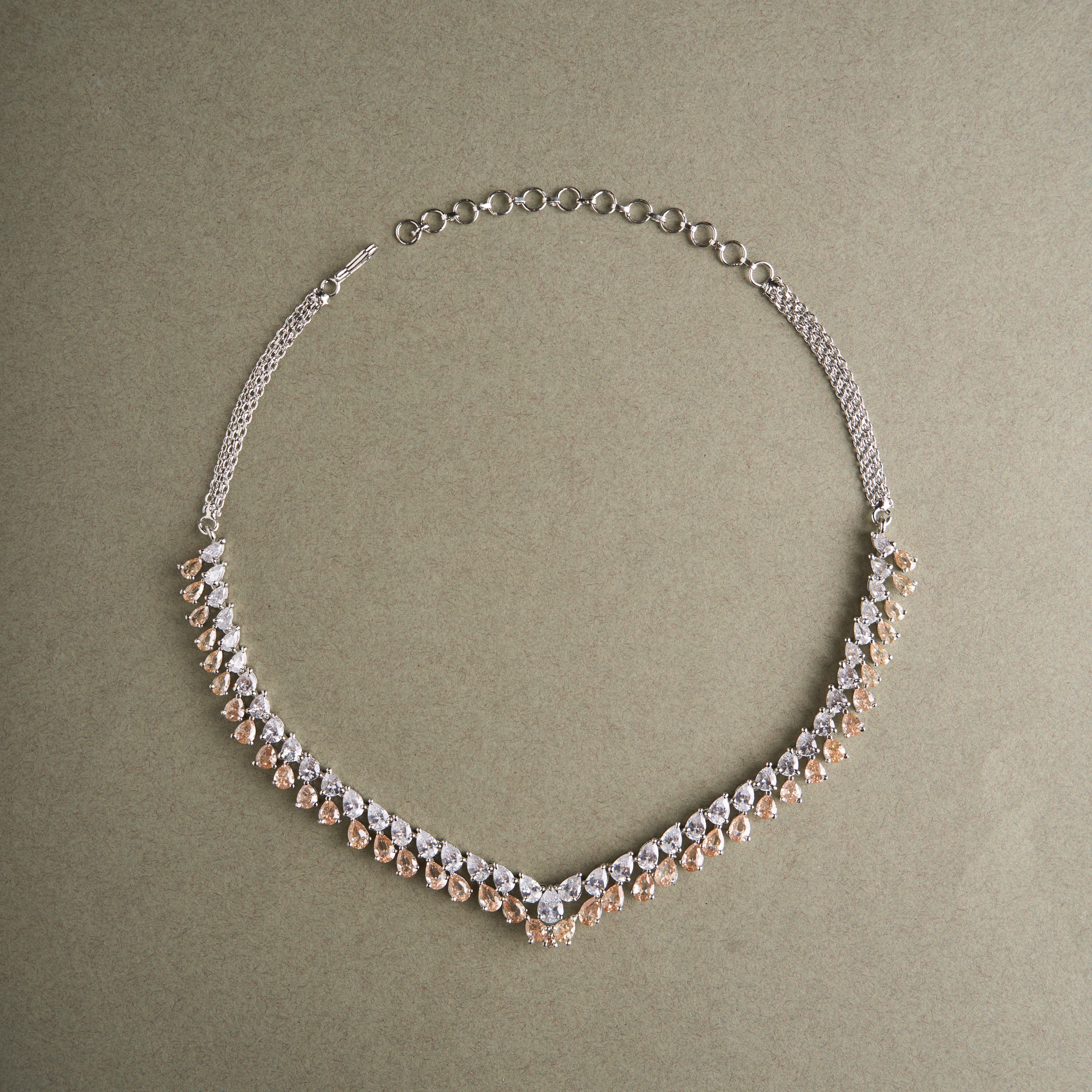 Iraa Necklace Mozaati