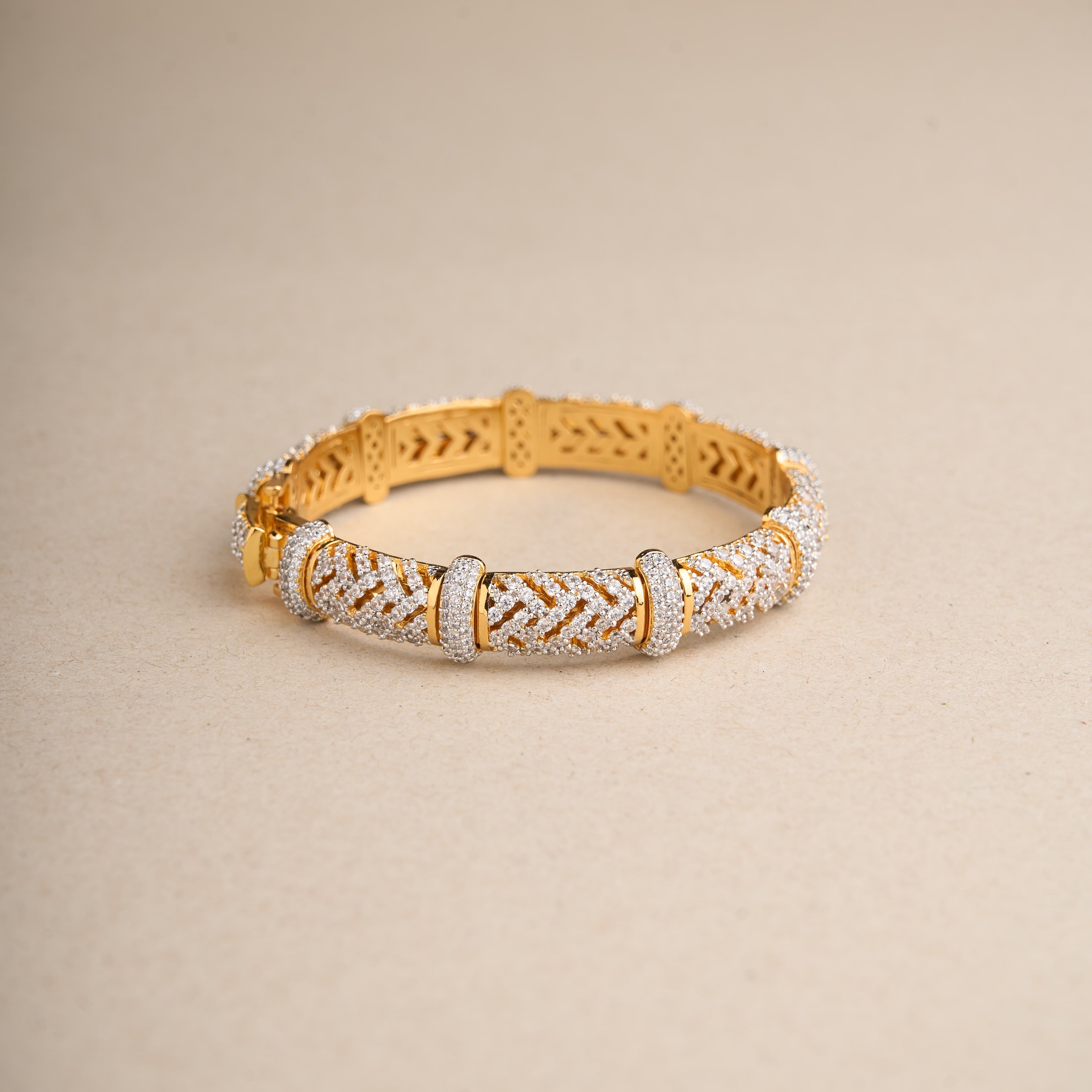 Tread Tyre Bracelet Mozaati