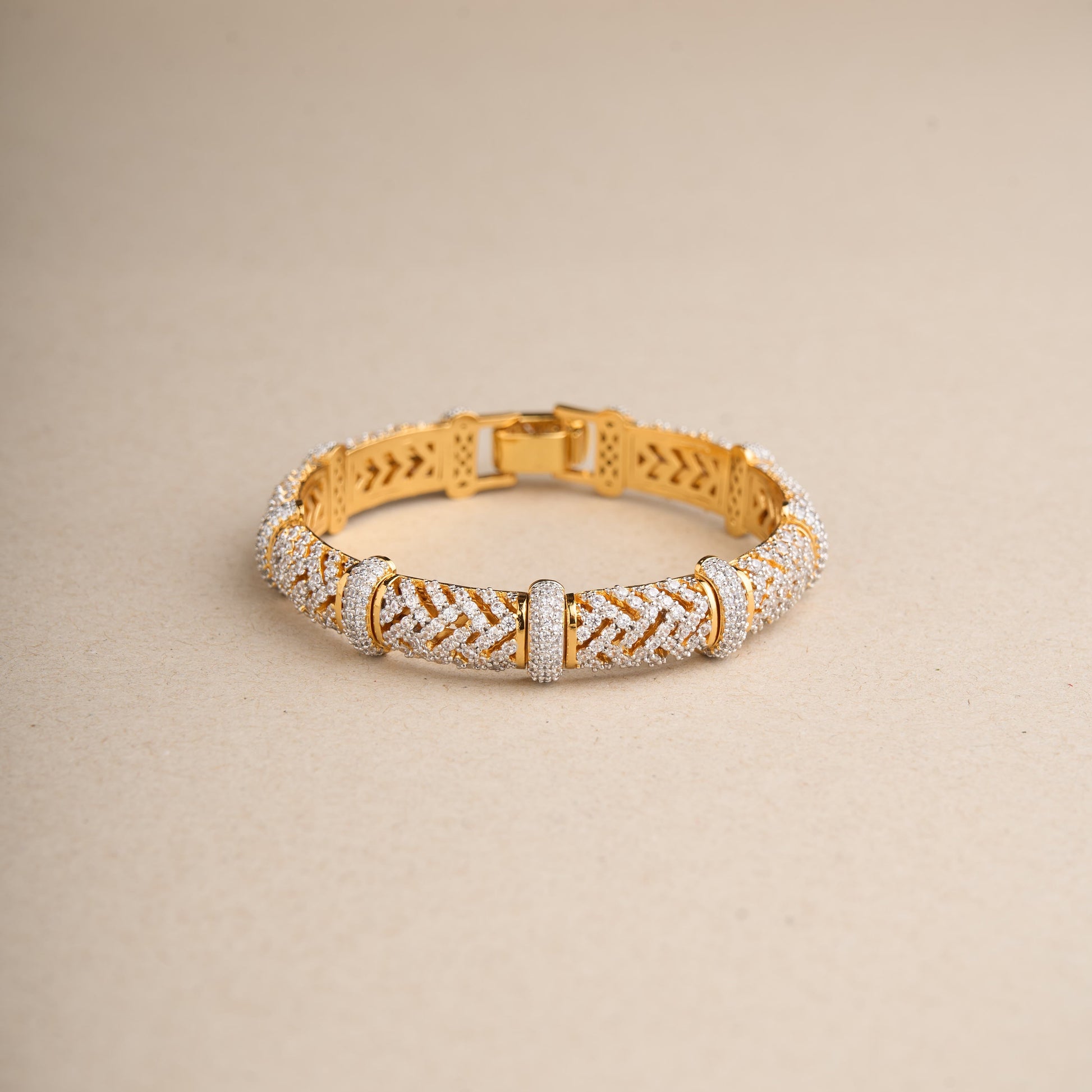Tread Tyre Bracelet Mozaati