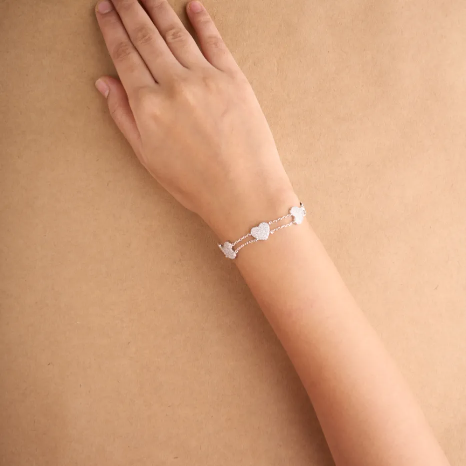 Heart in Chains Bracelet Mozaati