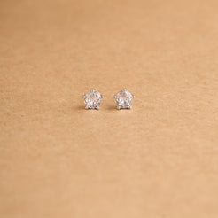 8mm Solitaire Stud Earrings Mozaati