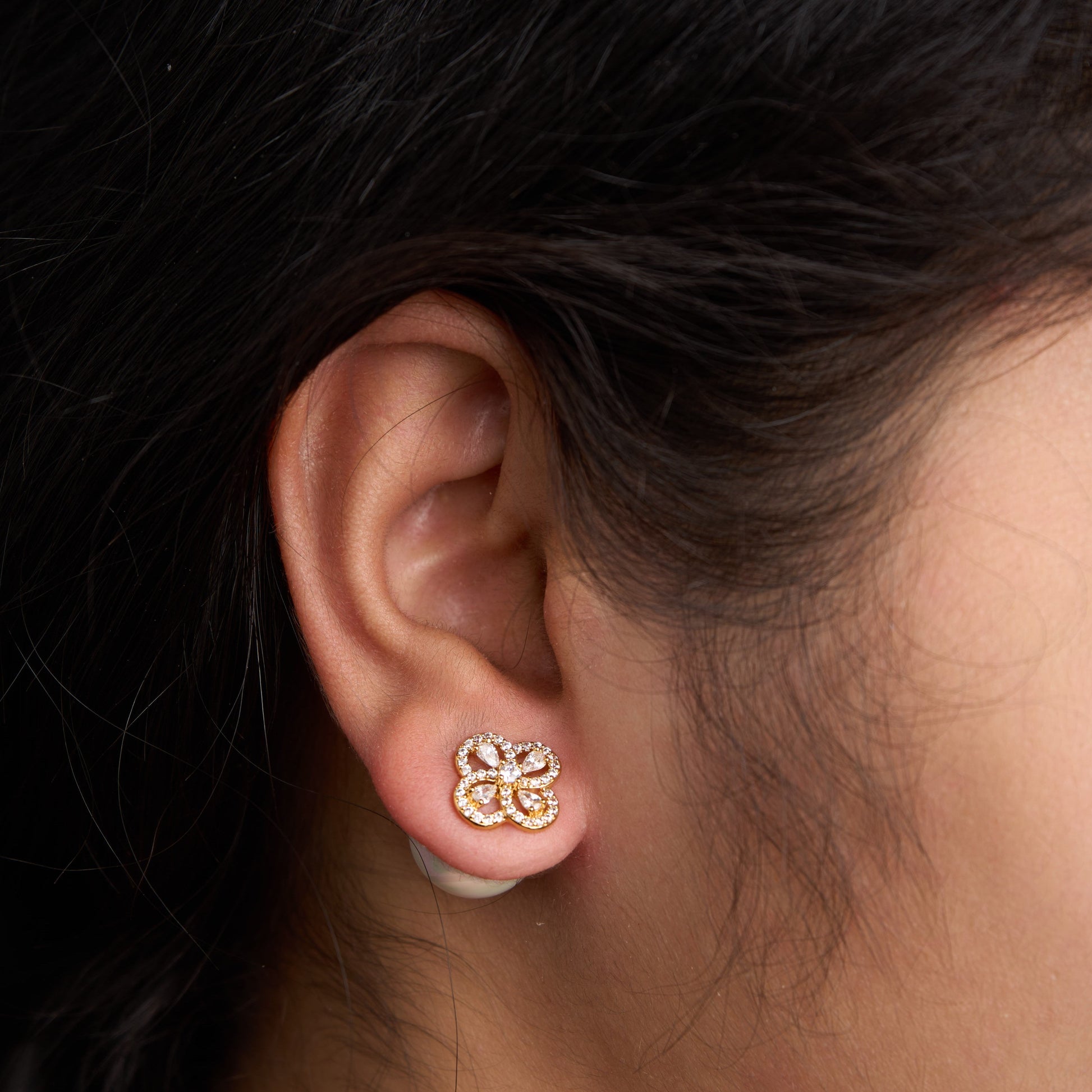 Clover Pearl Earrings Mozaati