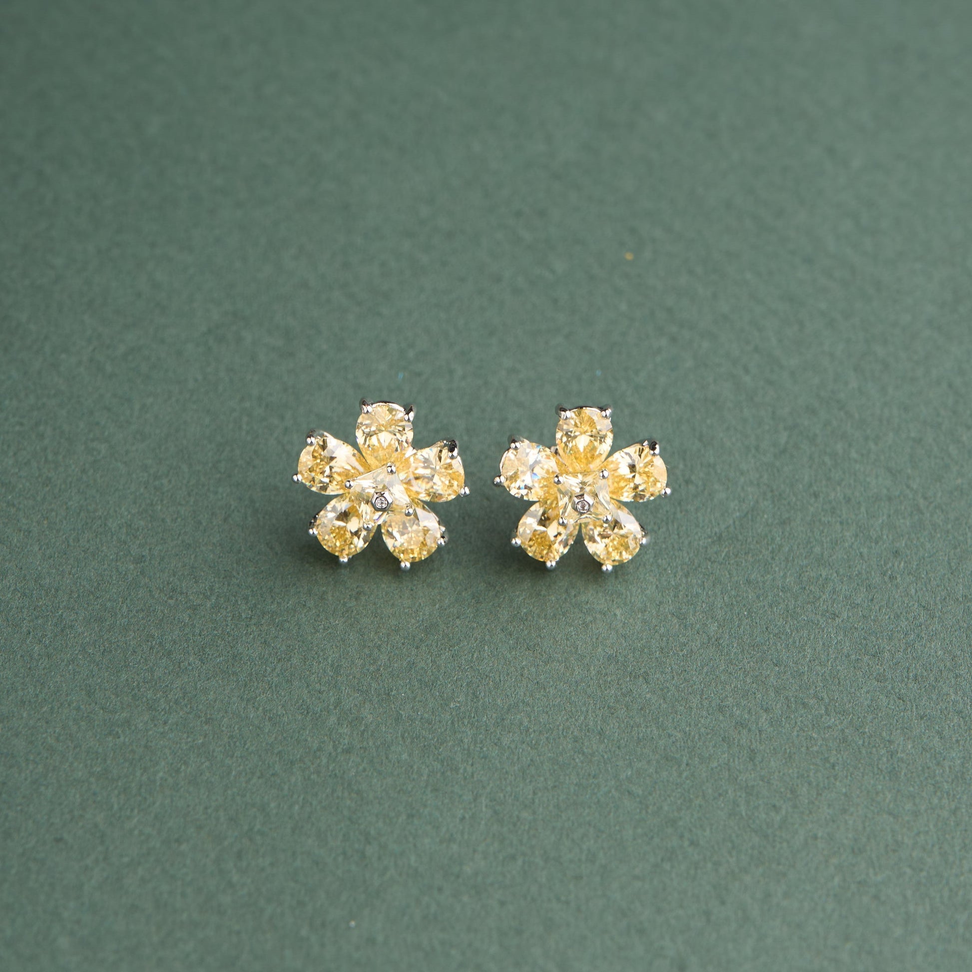 Parisa Earrings Mozaati