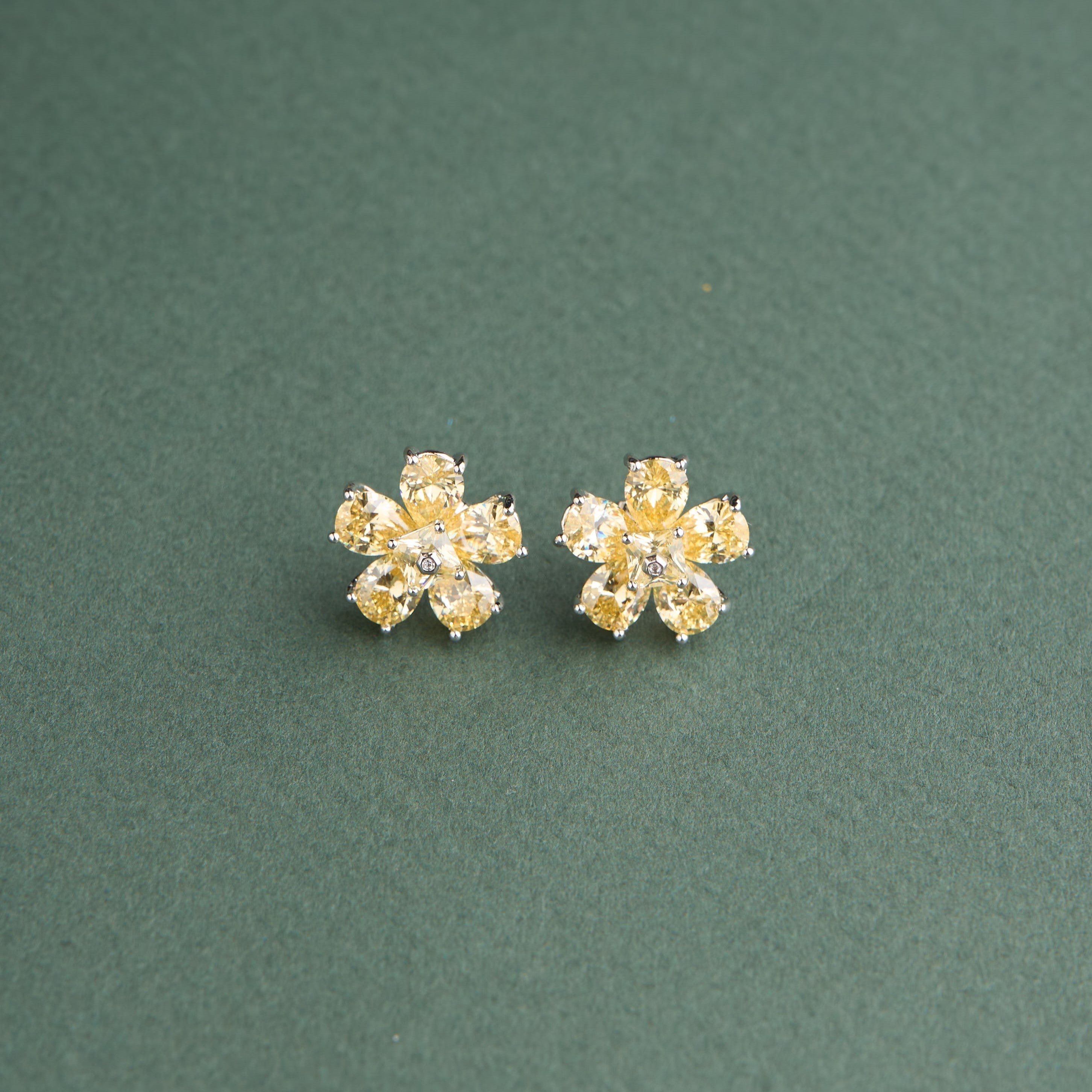 Parisa Earrings Mozaati