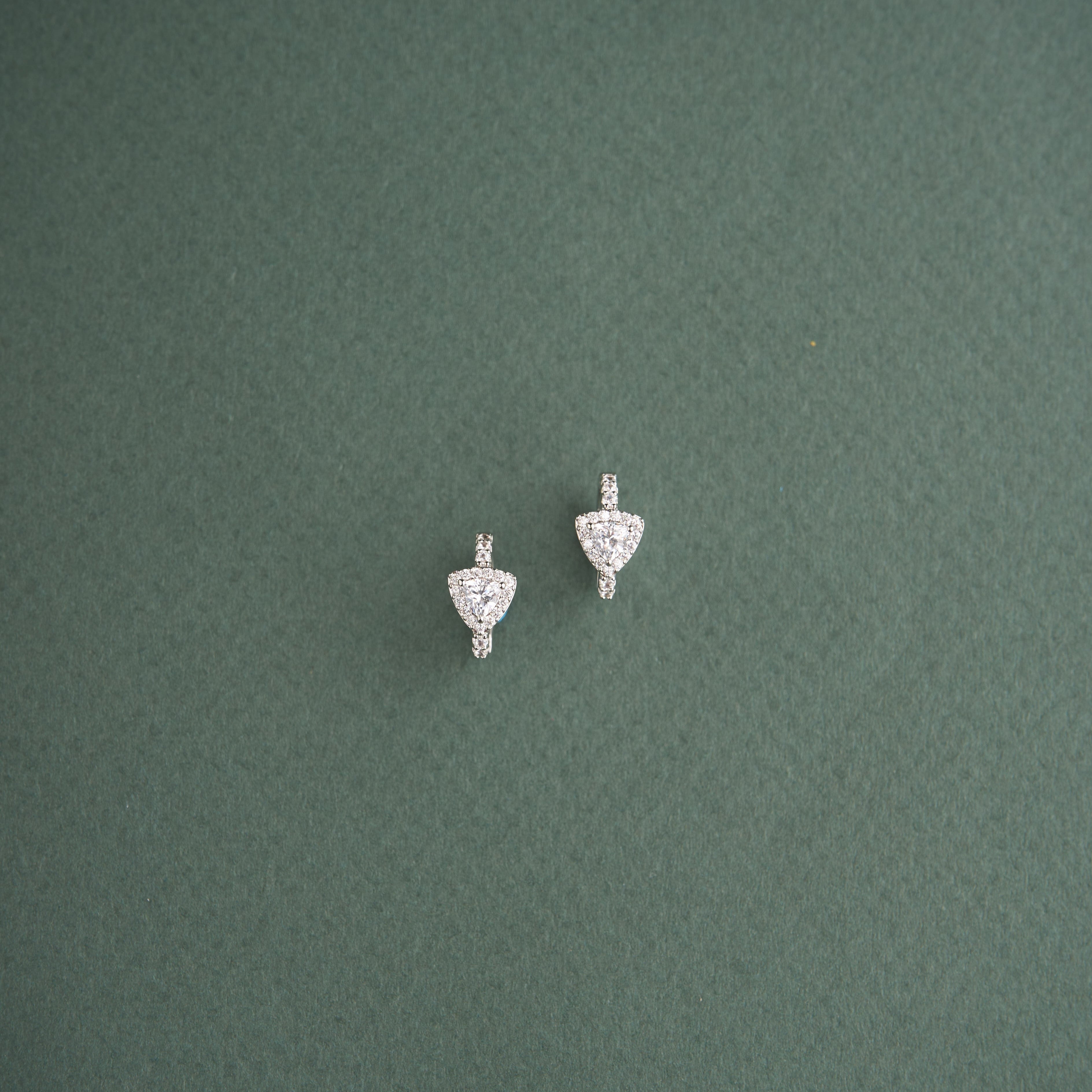 Trap Dainty Balis Earrings Mozaati