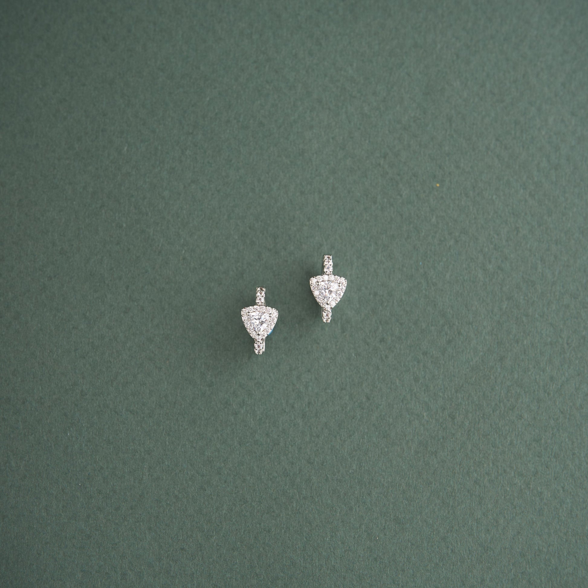 Trap Dainty Balis Earrings Mozaati