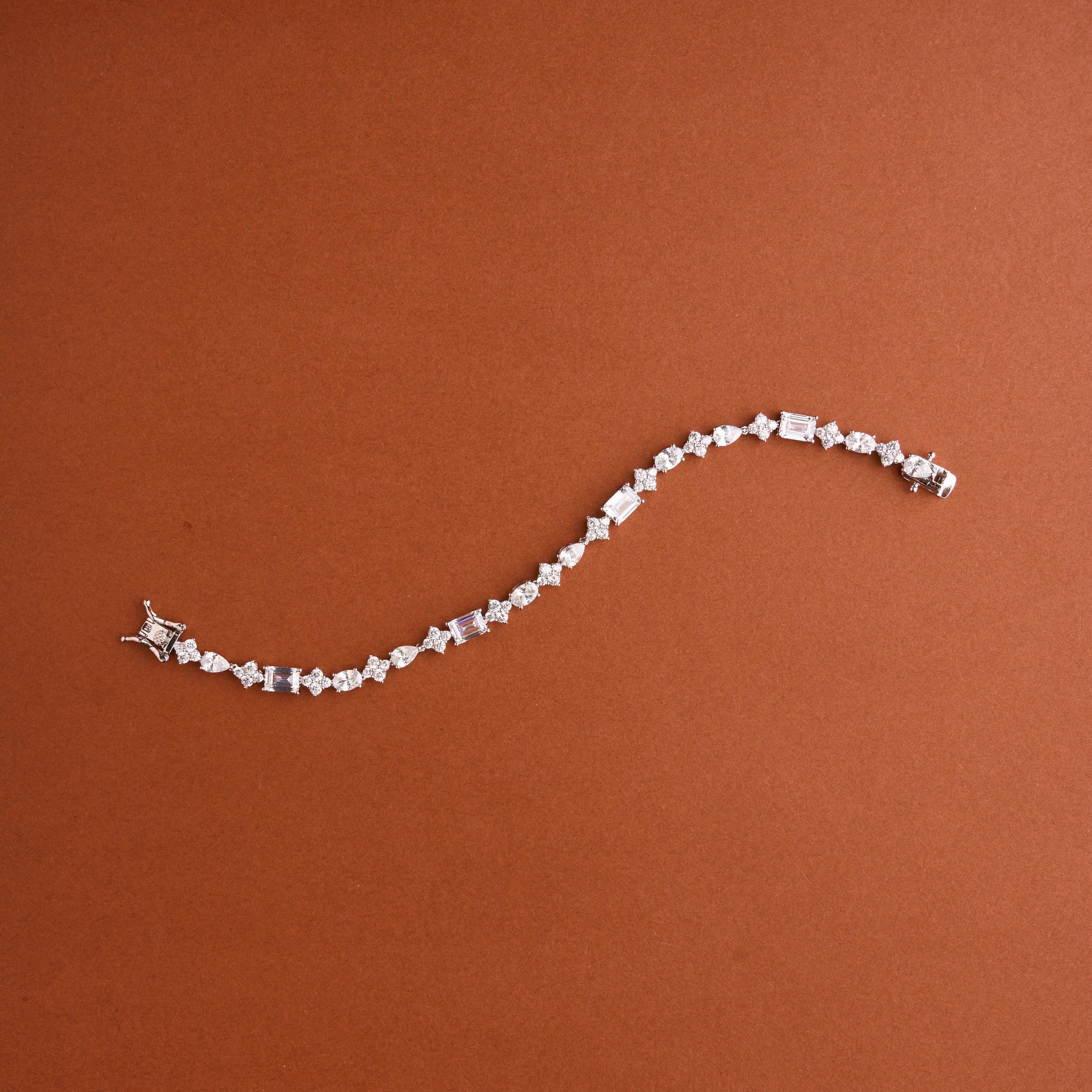 Emerald Clover Bracelet Mozaati