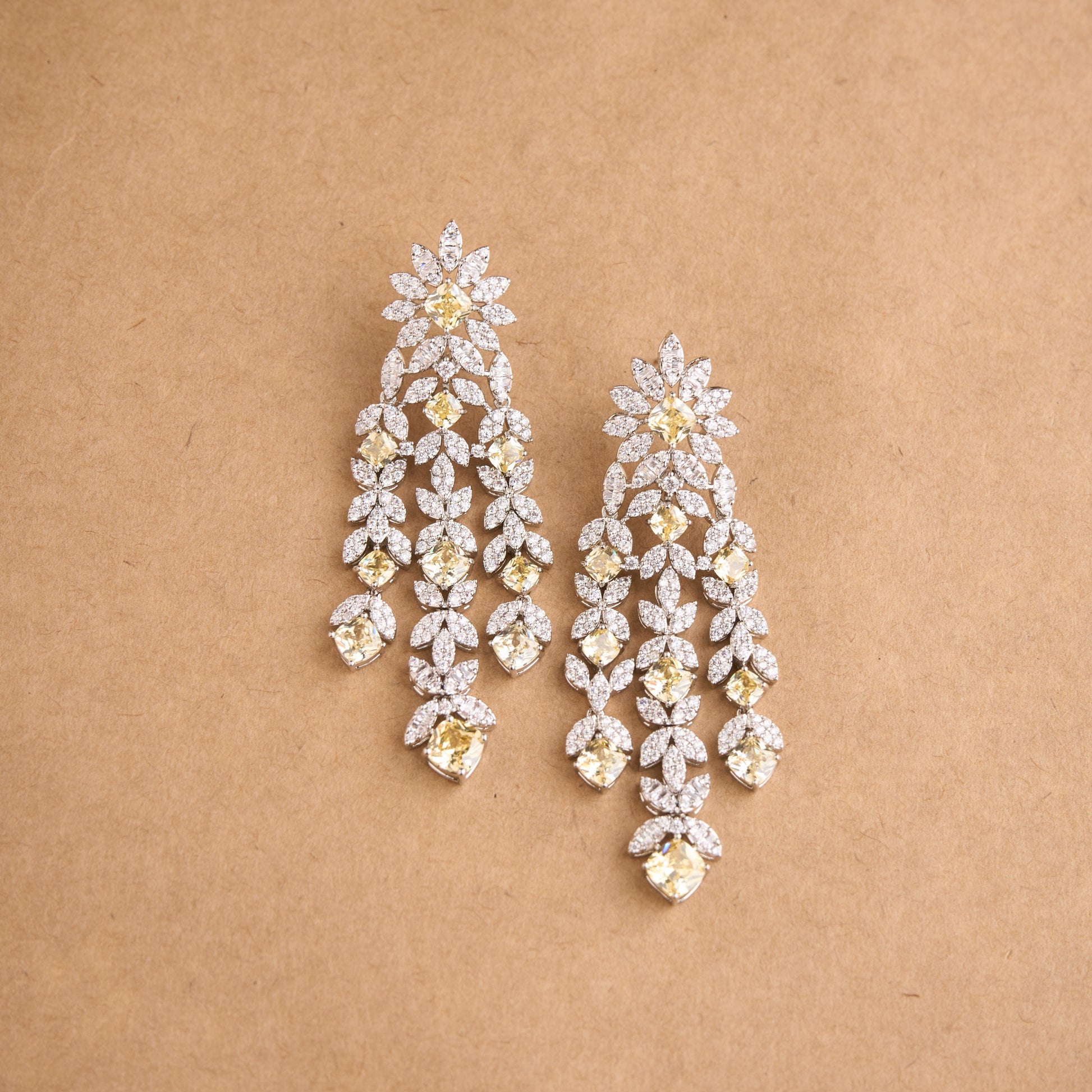 Ewaan Earrings Mozaati
