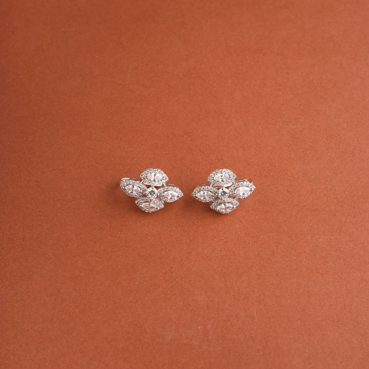 Rosabell Ear Cuff Mozaati