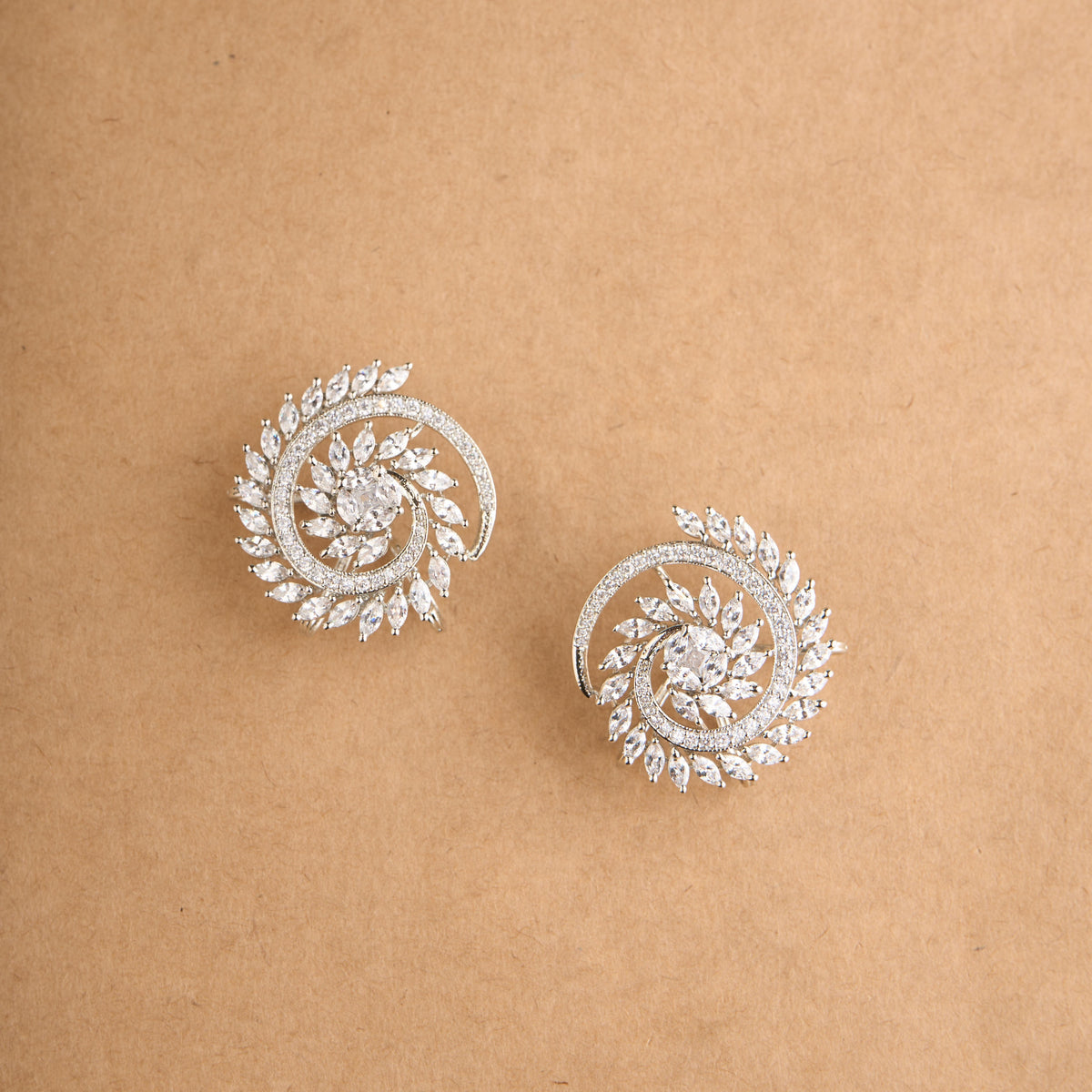 Ratna Ear Cuff Mozaati