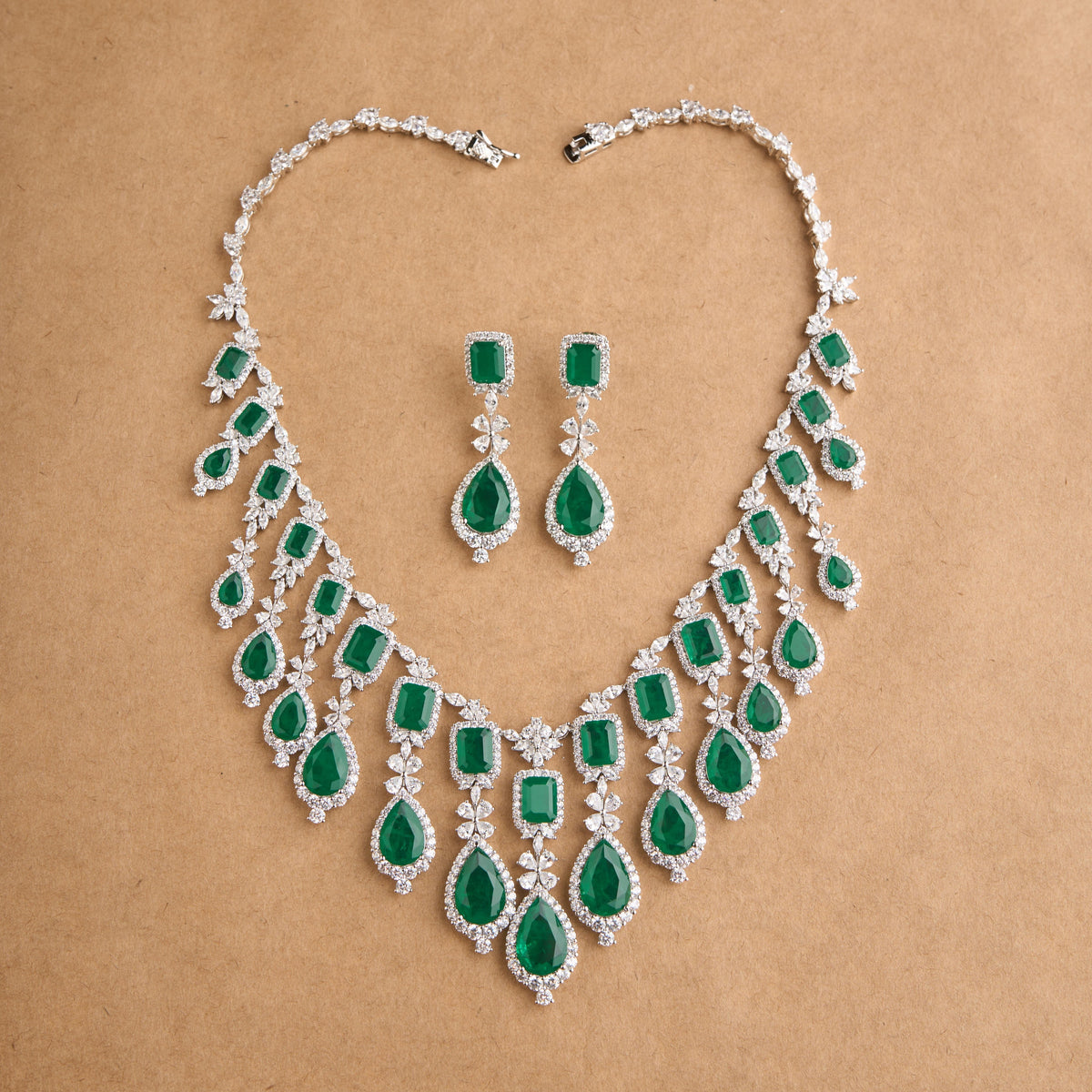 Aveline Necklace Set Mozaati