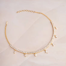 Load image into Gallery viewer, Daisy Choker - Gold
