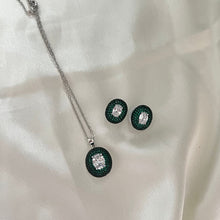 Load image into Gallery viewer, Oval Necklace Set
