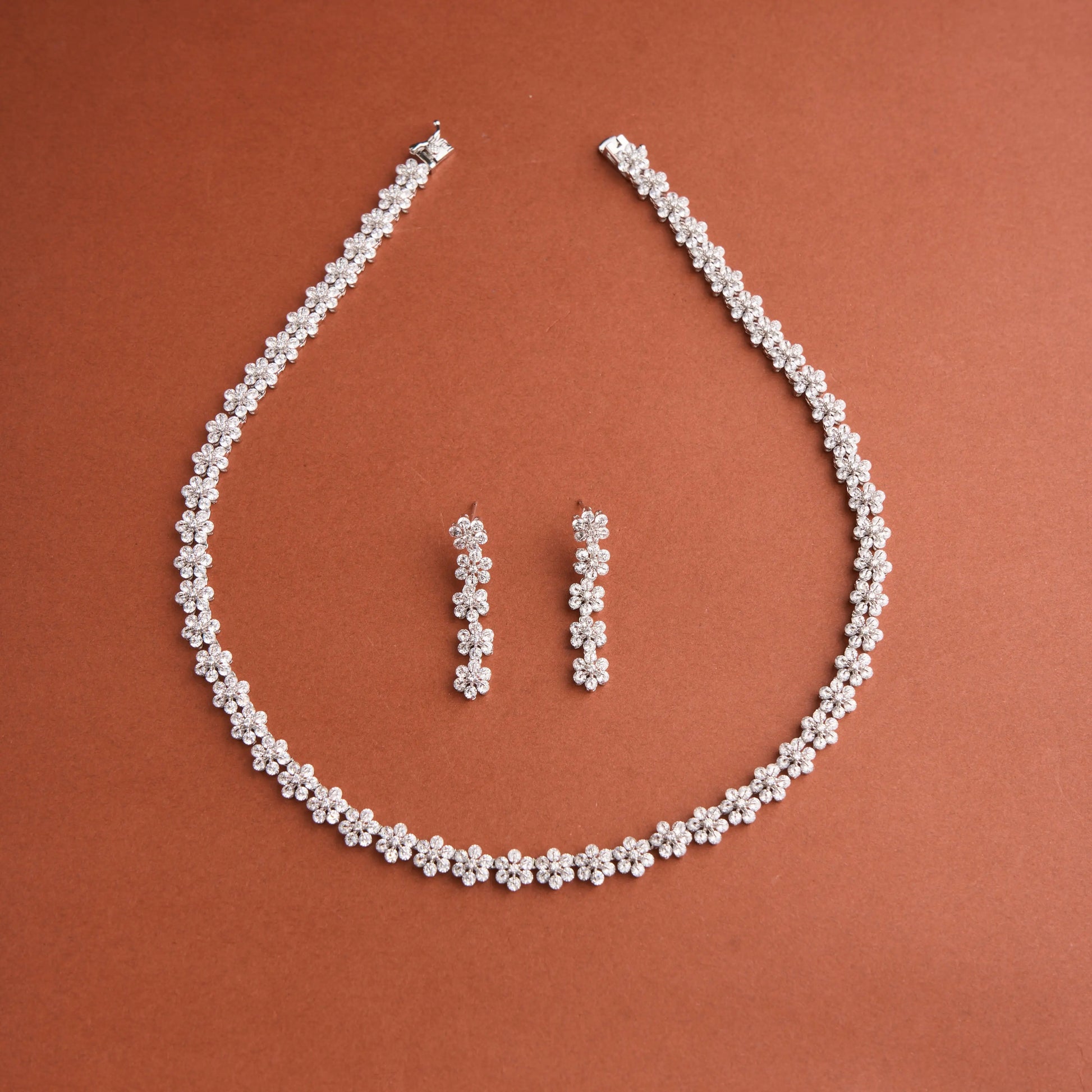 Anemone Necklace Set Mozaati