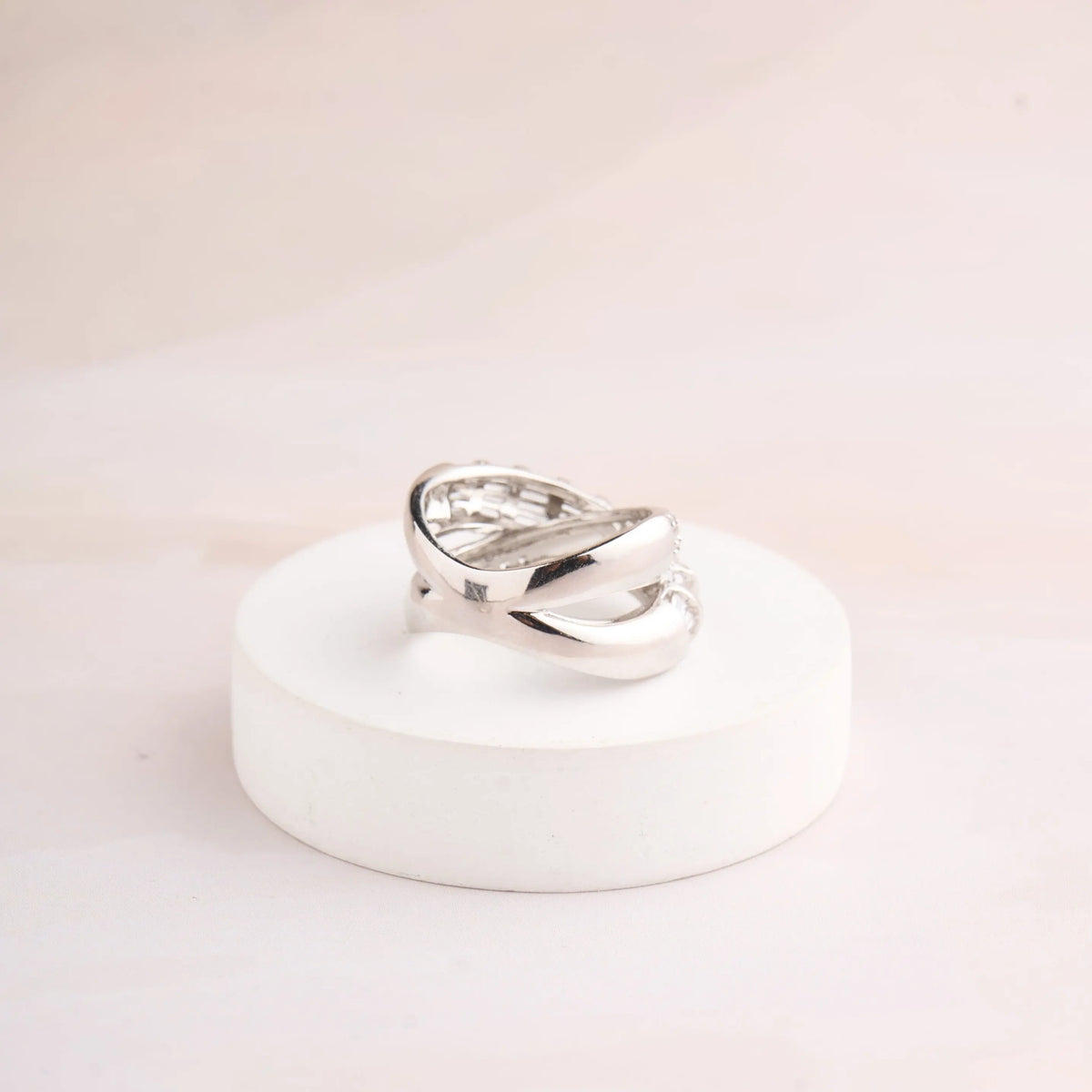 Baguette Cross Ring Mozaati