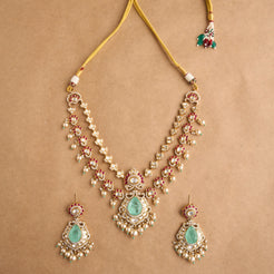 Chaand Lotus Necklace Mozaati