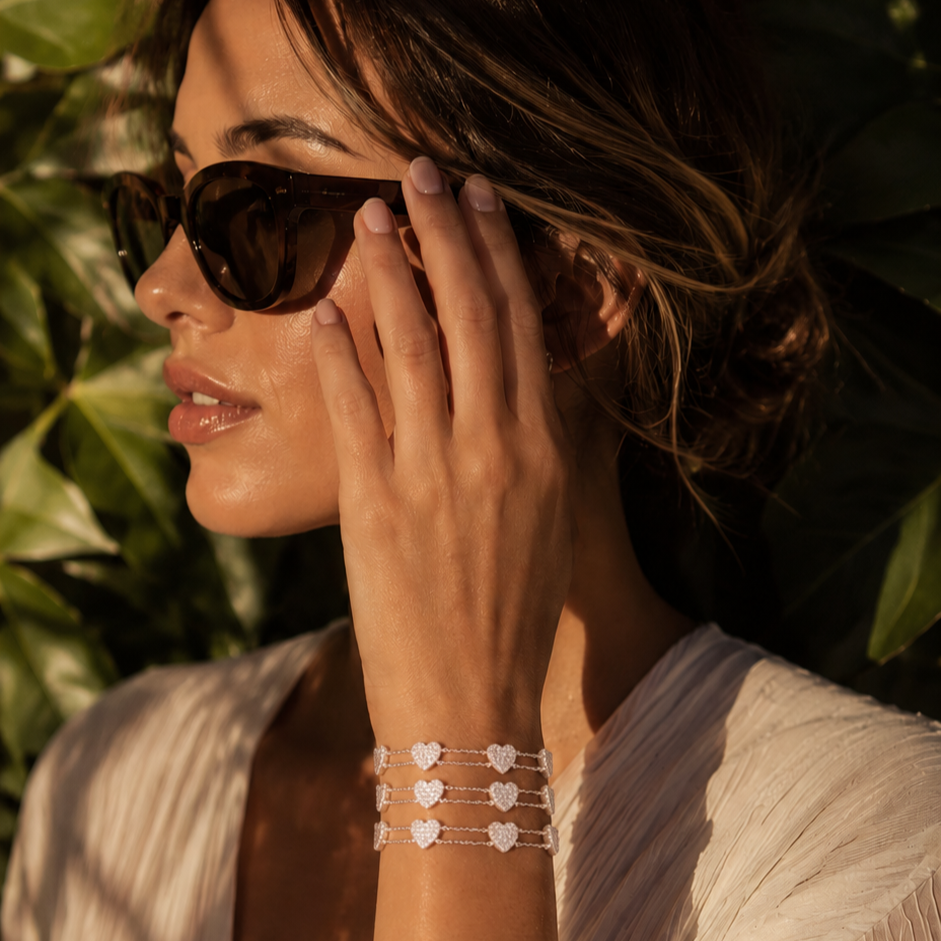 Heart in Chains Bracelet Mozaati