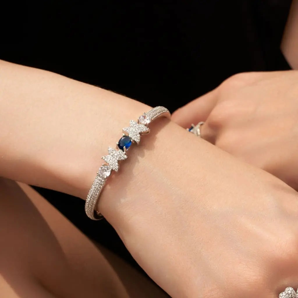 Comma Butterfly Bracelet Cuff Mozaati
