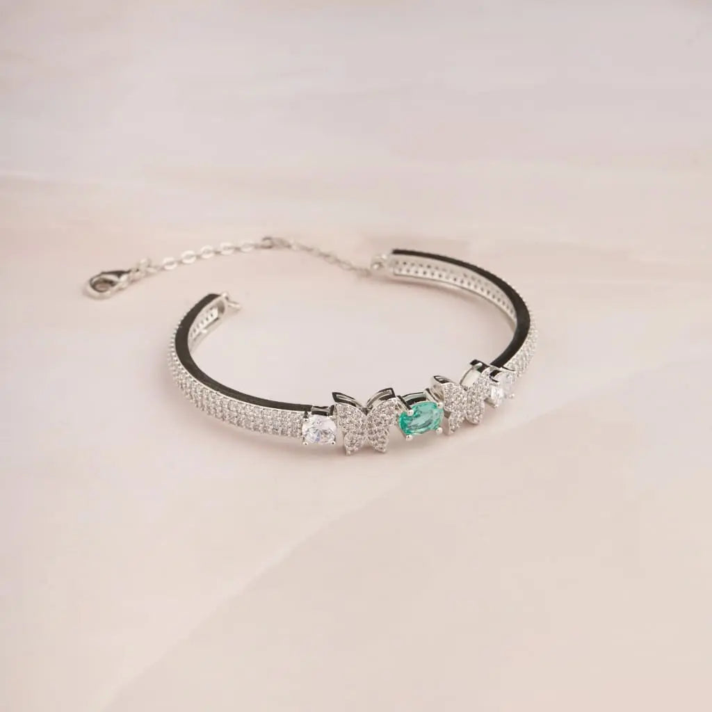 Comma Butterfly Bracelet Cuff Mozaati