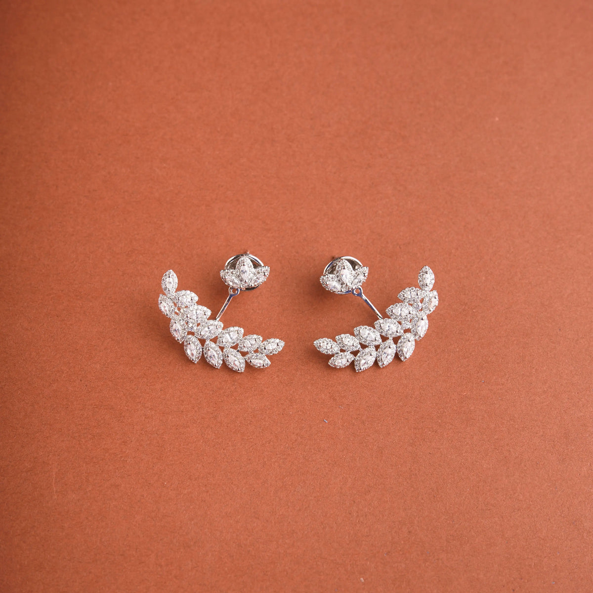 Leaf Lobe Duster Earrings Mozaati