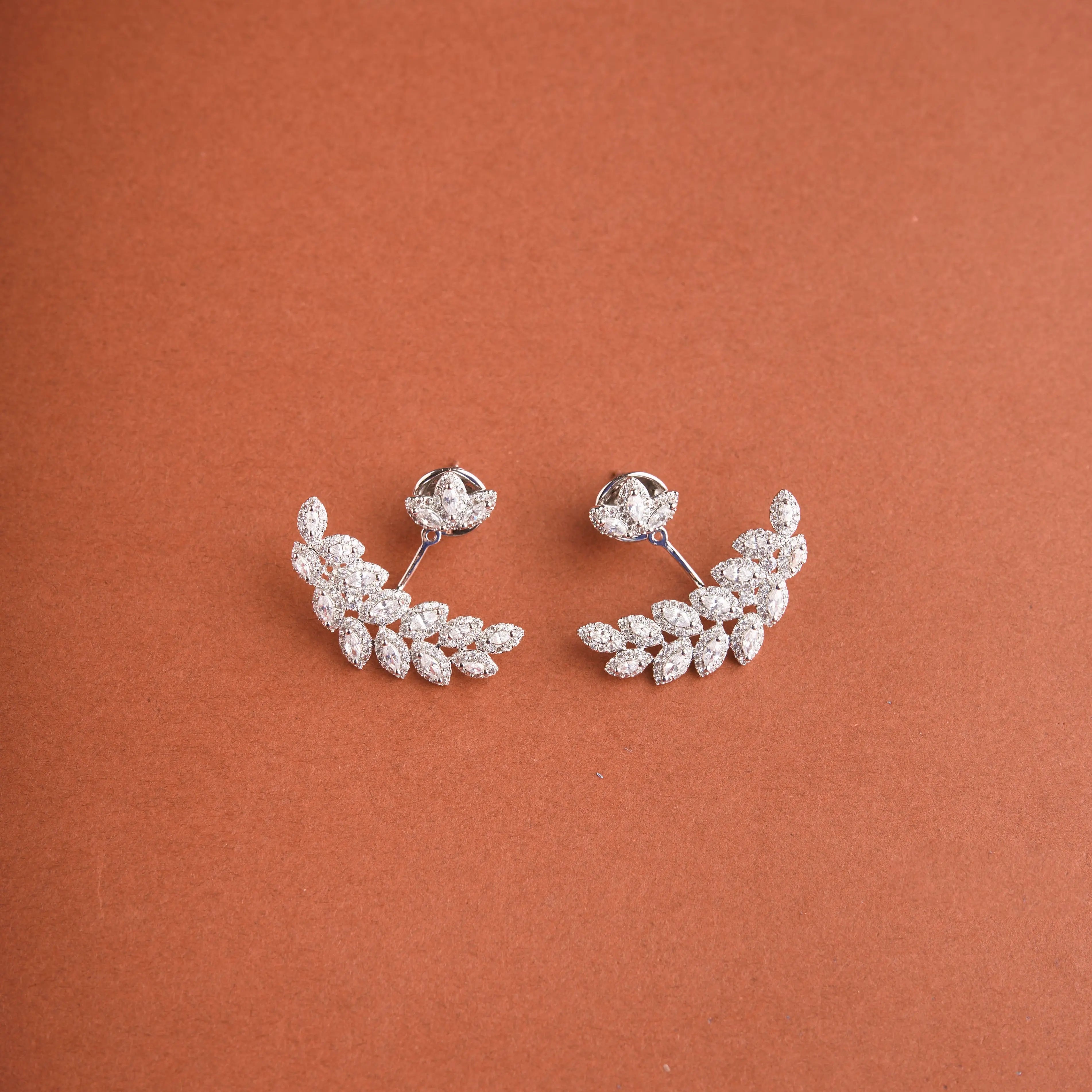 Leaf Lobe Duster Earrings Mozaati