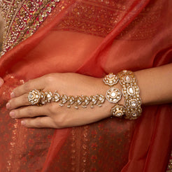Tarushi Hathphool Mozaati