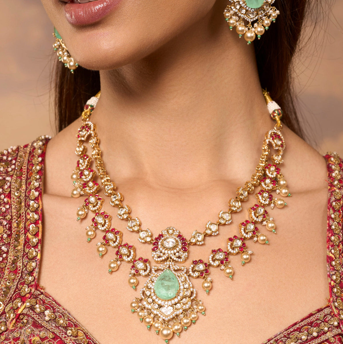 Chaand Lotus Necklace Mozaati