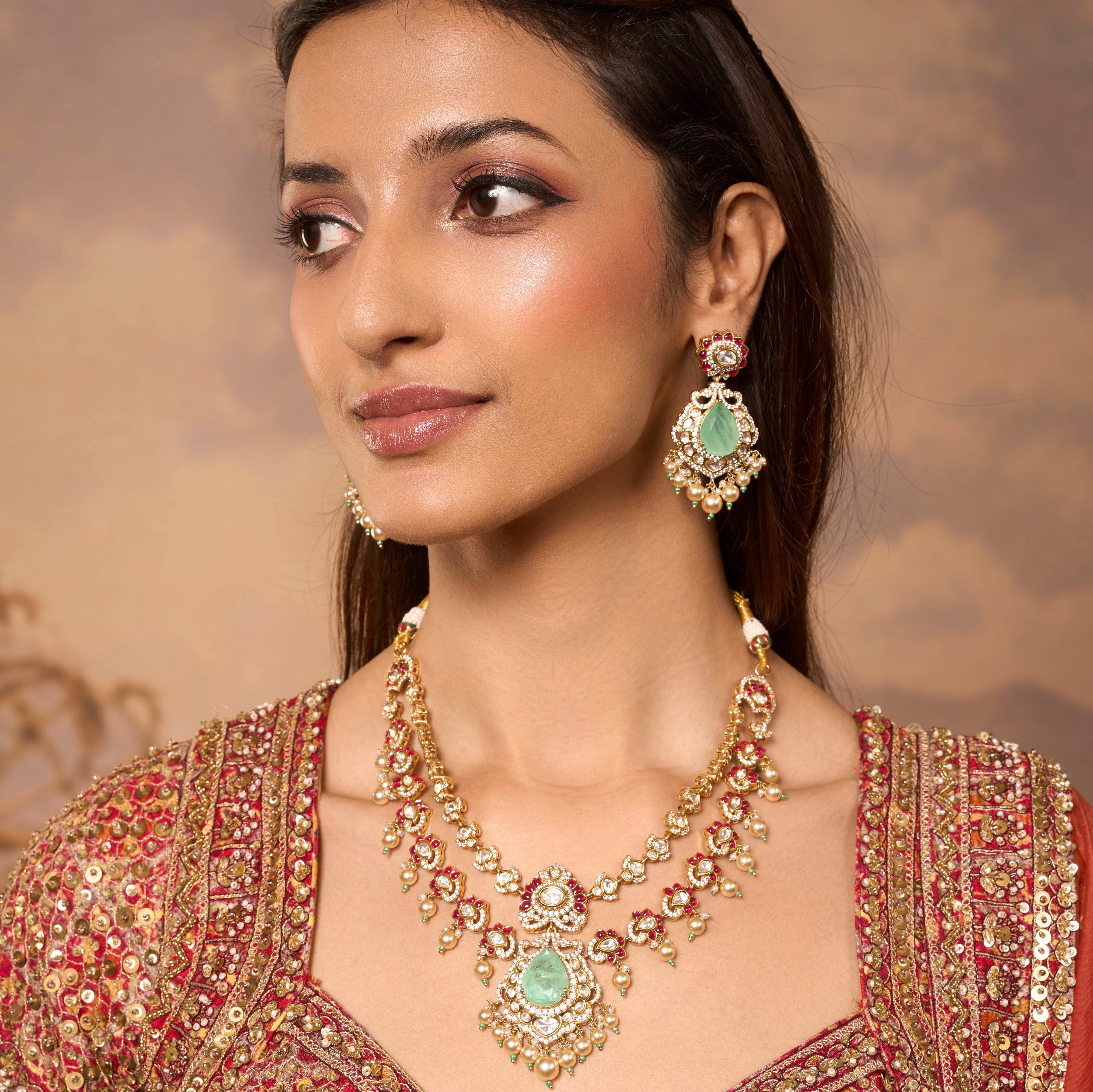 Chaand Lotus Necklace Mozaati