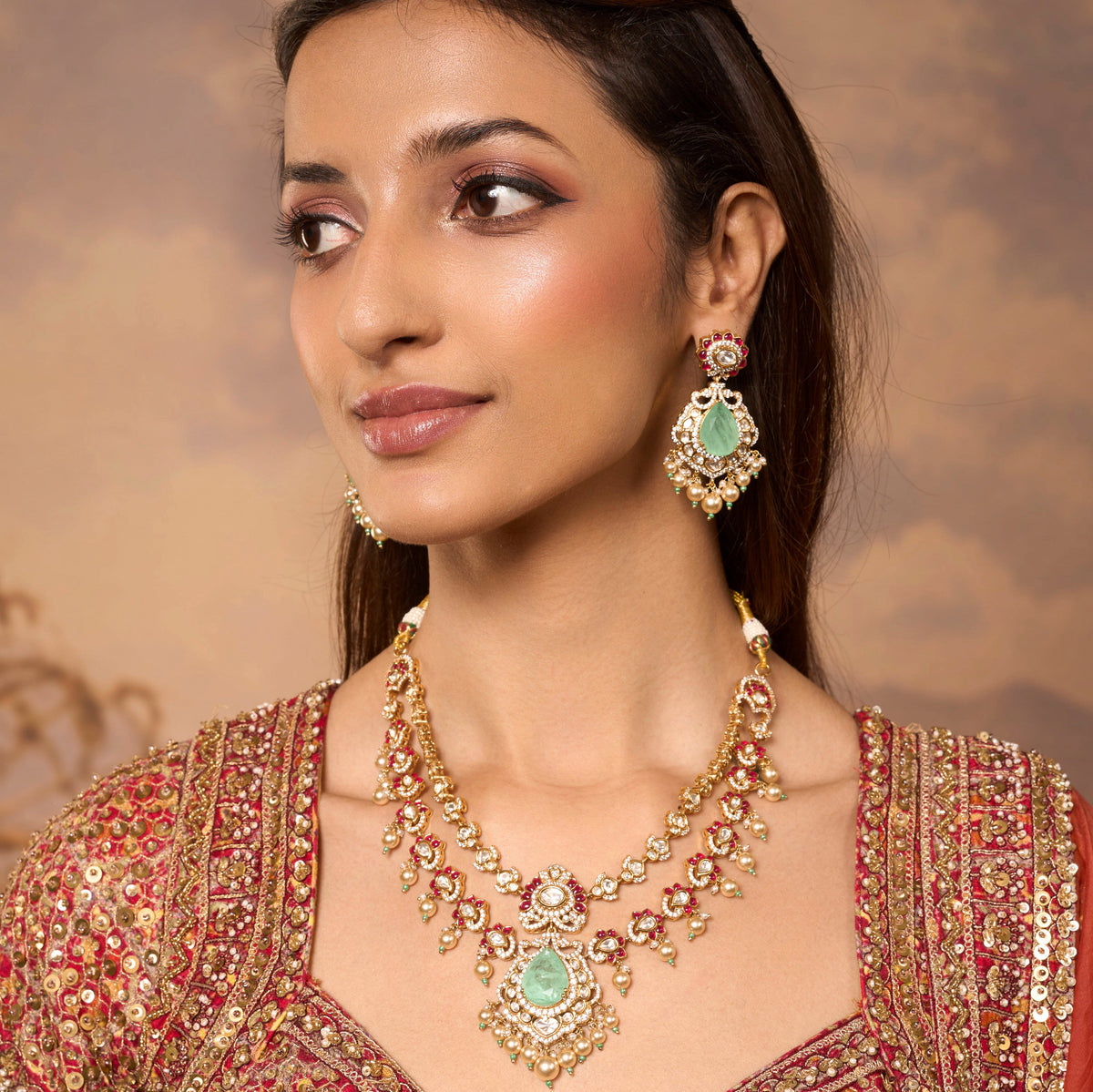 Chaand Lotus Necklace Mozaati