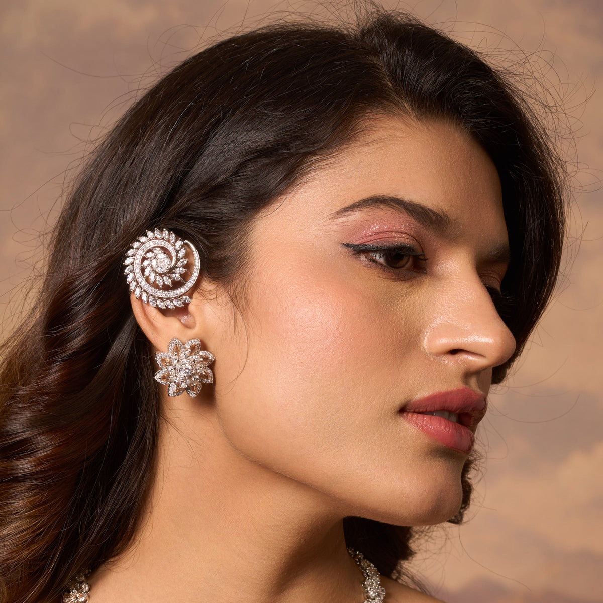 Ratna Ear Cuff Mozaati