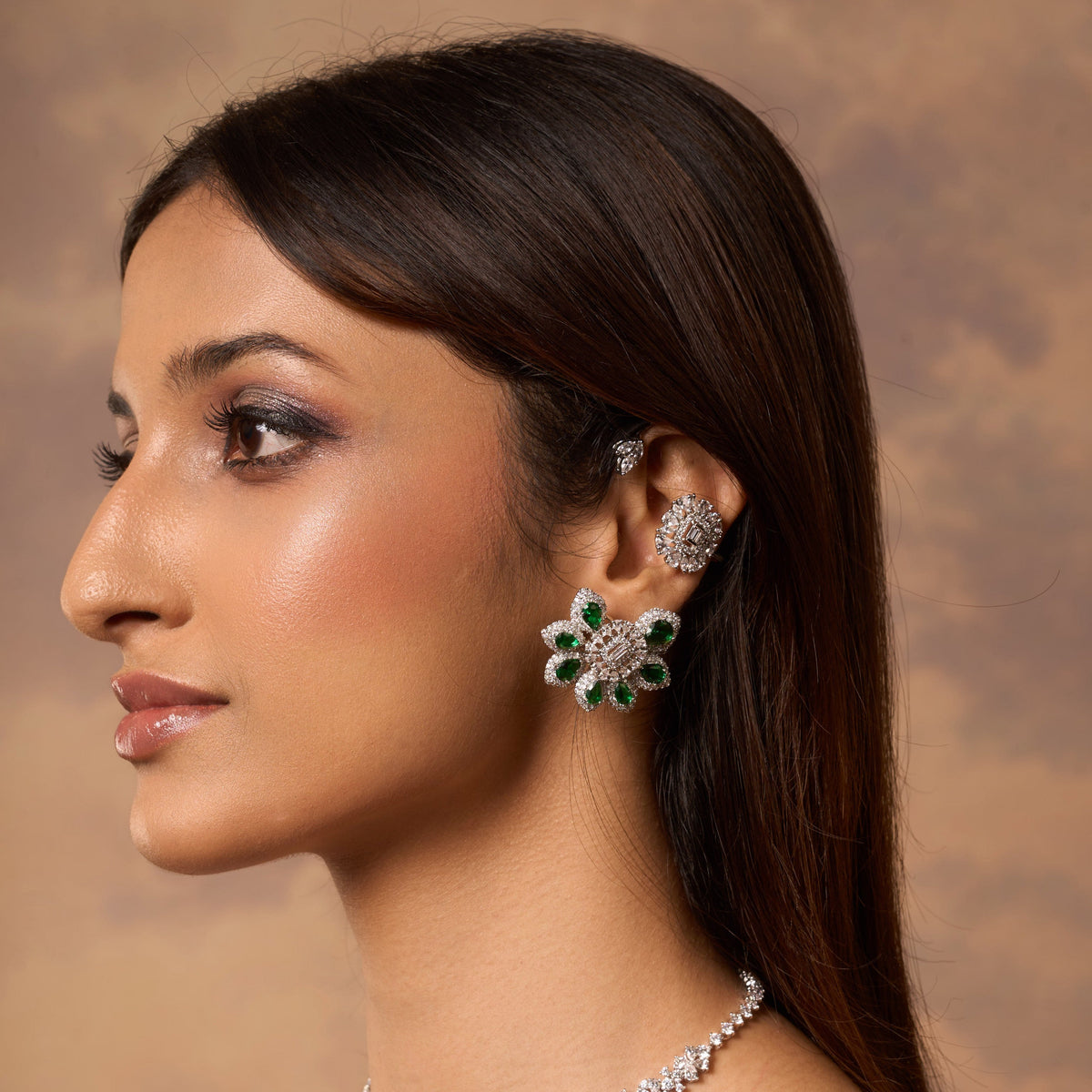 Rishvan Ear Cuff Mozaati