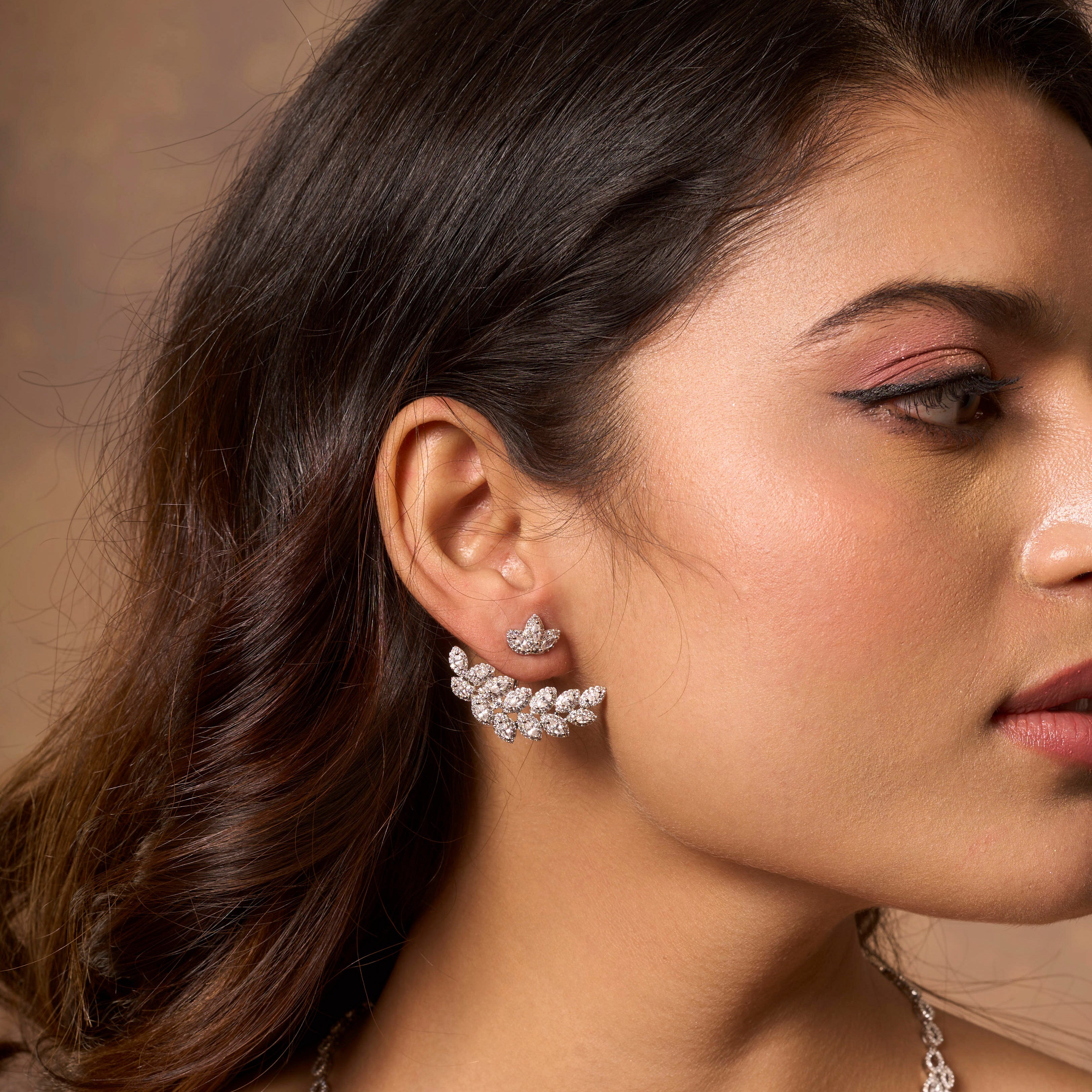 Leaf Lobe Duster Earrings Mozaati