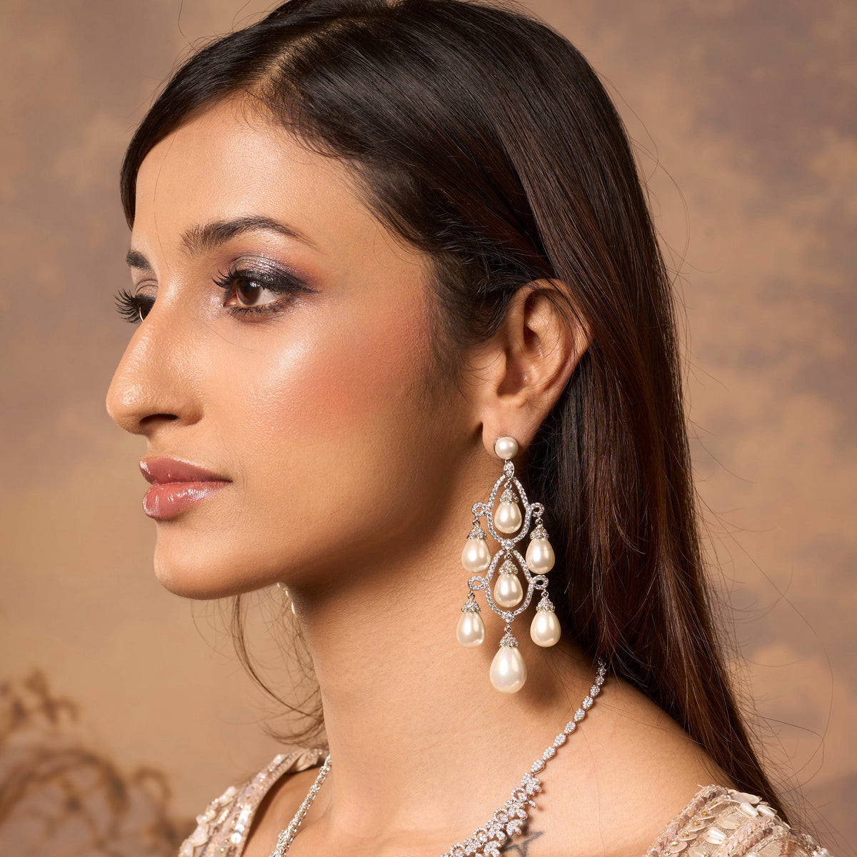 Pearl Veil Earrings Mozaati