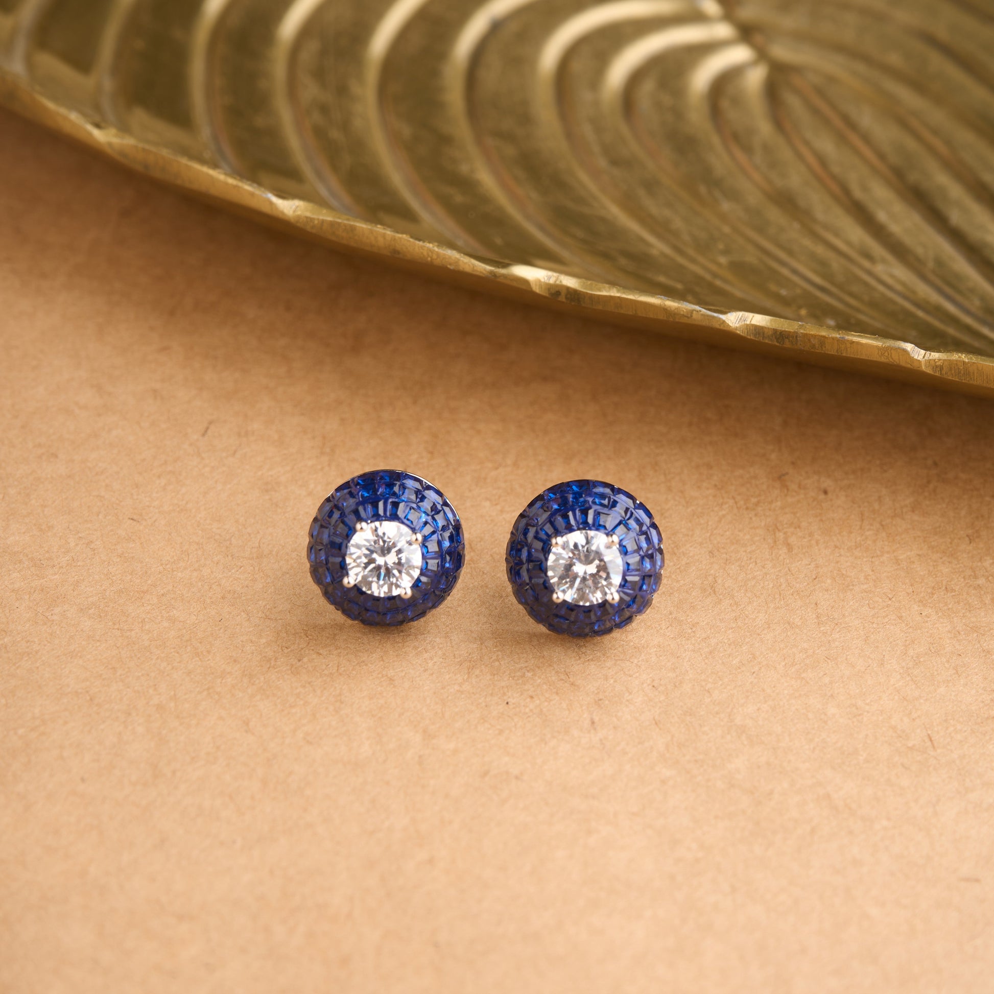 Round Illusion Earrings Mozaati