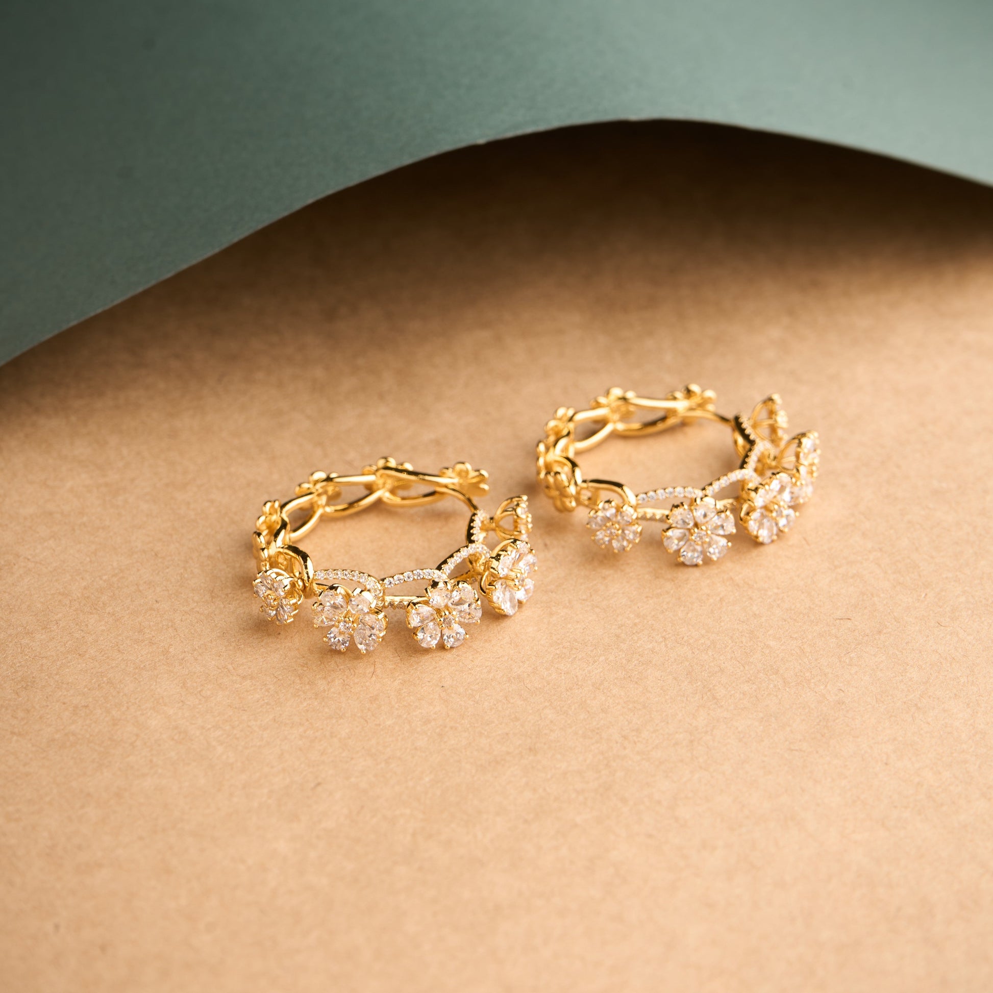 Anemone Hoops Earrings Mozaati