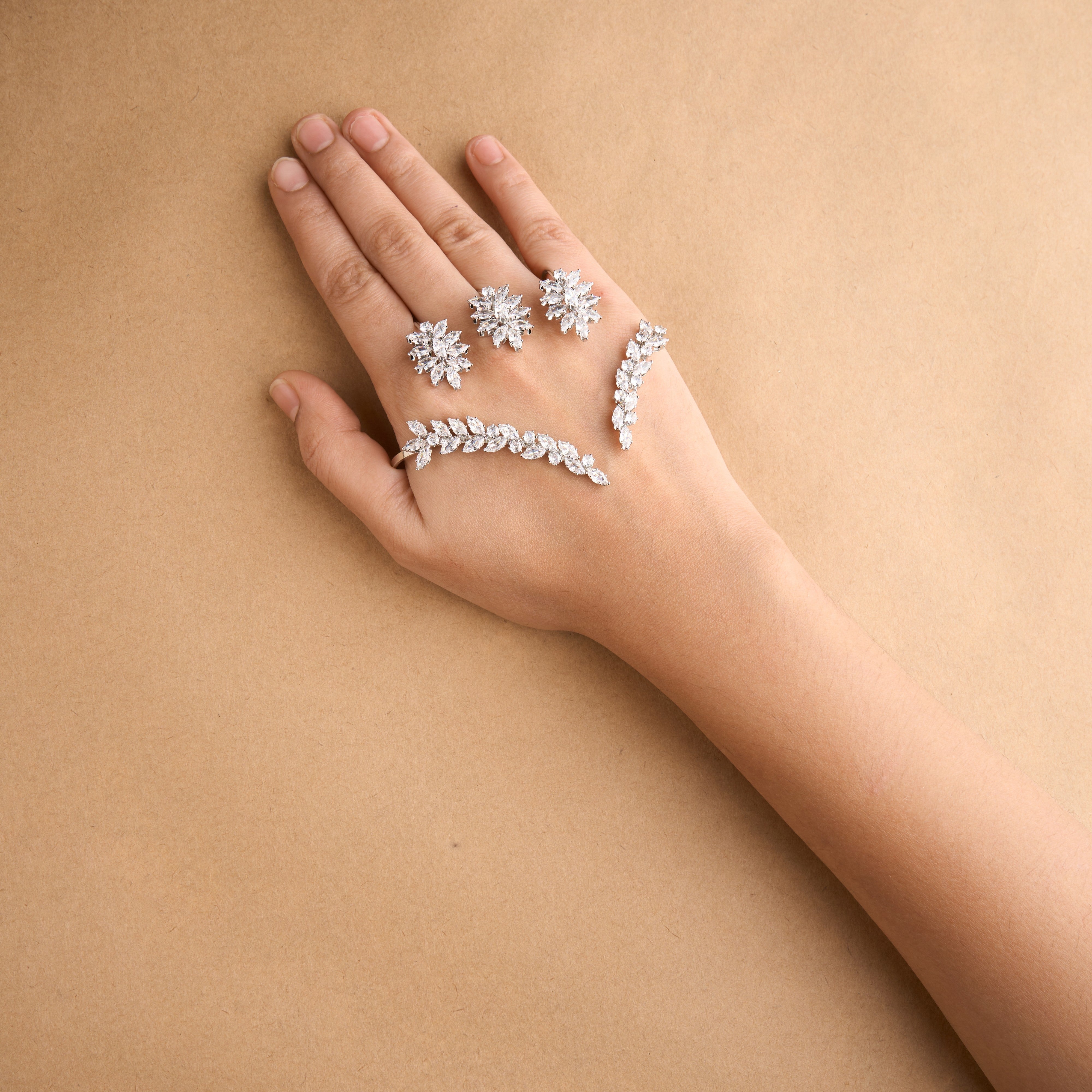 Janie Palm Cuff Mozaati