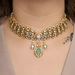 Mrinalika Necklace Mozaati