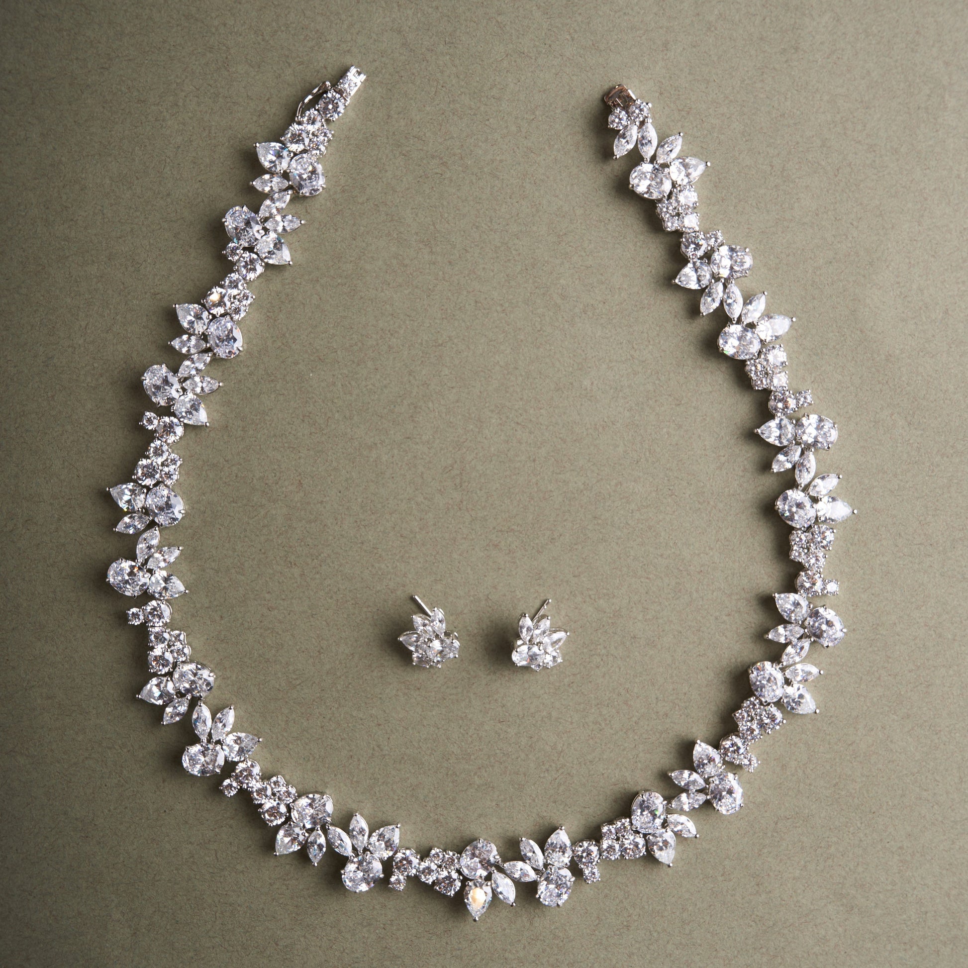 Akanni Necklace Set Mozaati