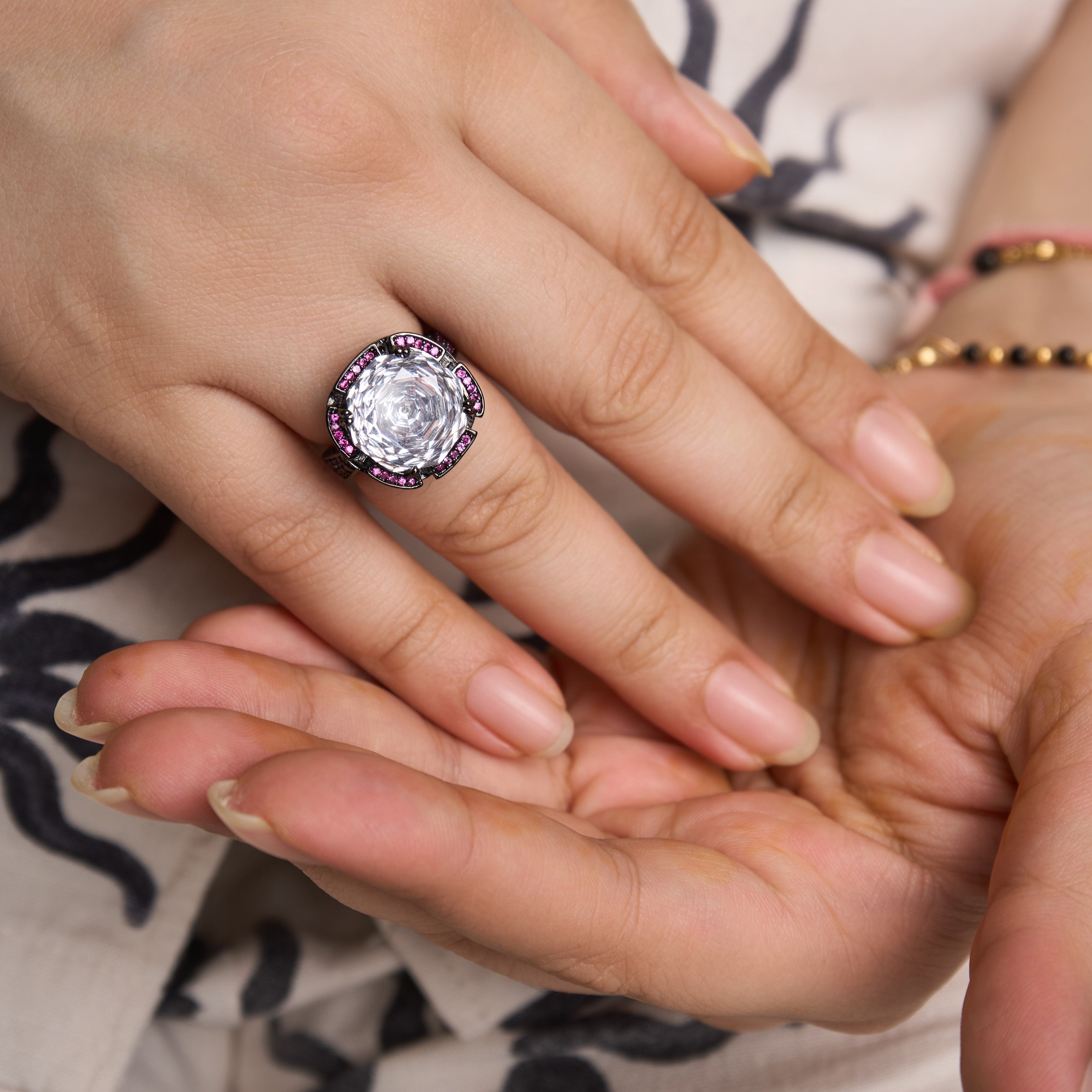 Amoret Ring Mozaati