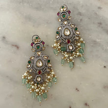 Load image into Gallery viewer, Anaisha Earrings
