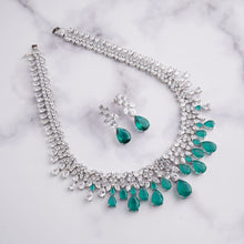 Load image into Gallery viewer, Annika Necklace Set - Green
