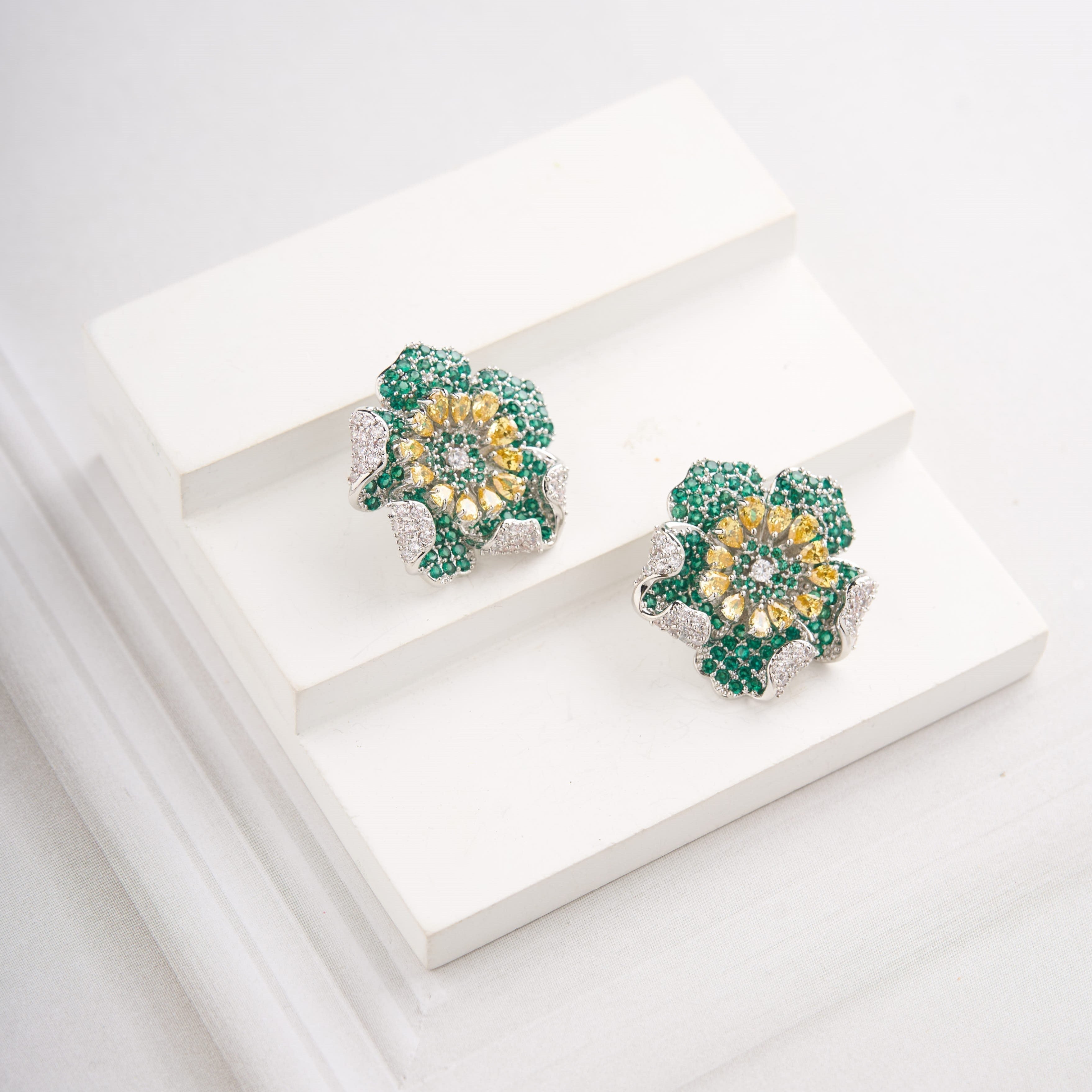 Avaia  Earrings Mozaati